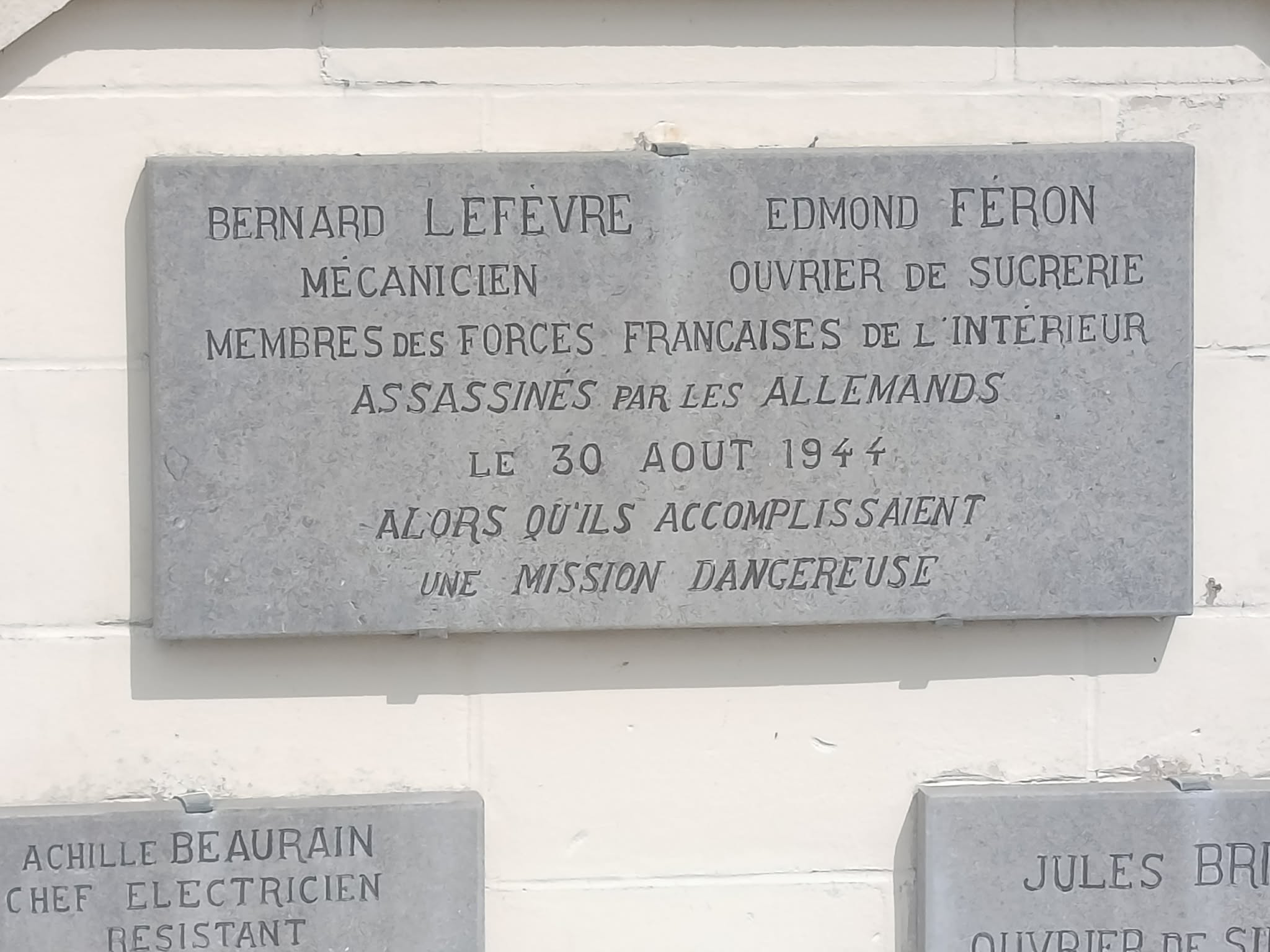 _12_ plaques commémoratives des Michettes.jpg
