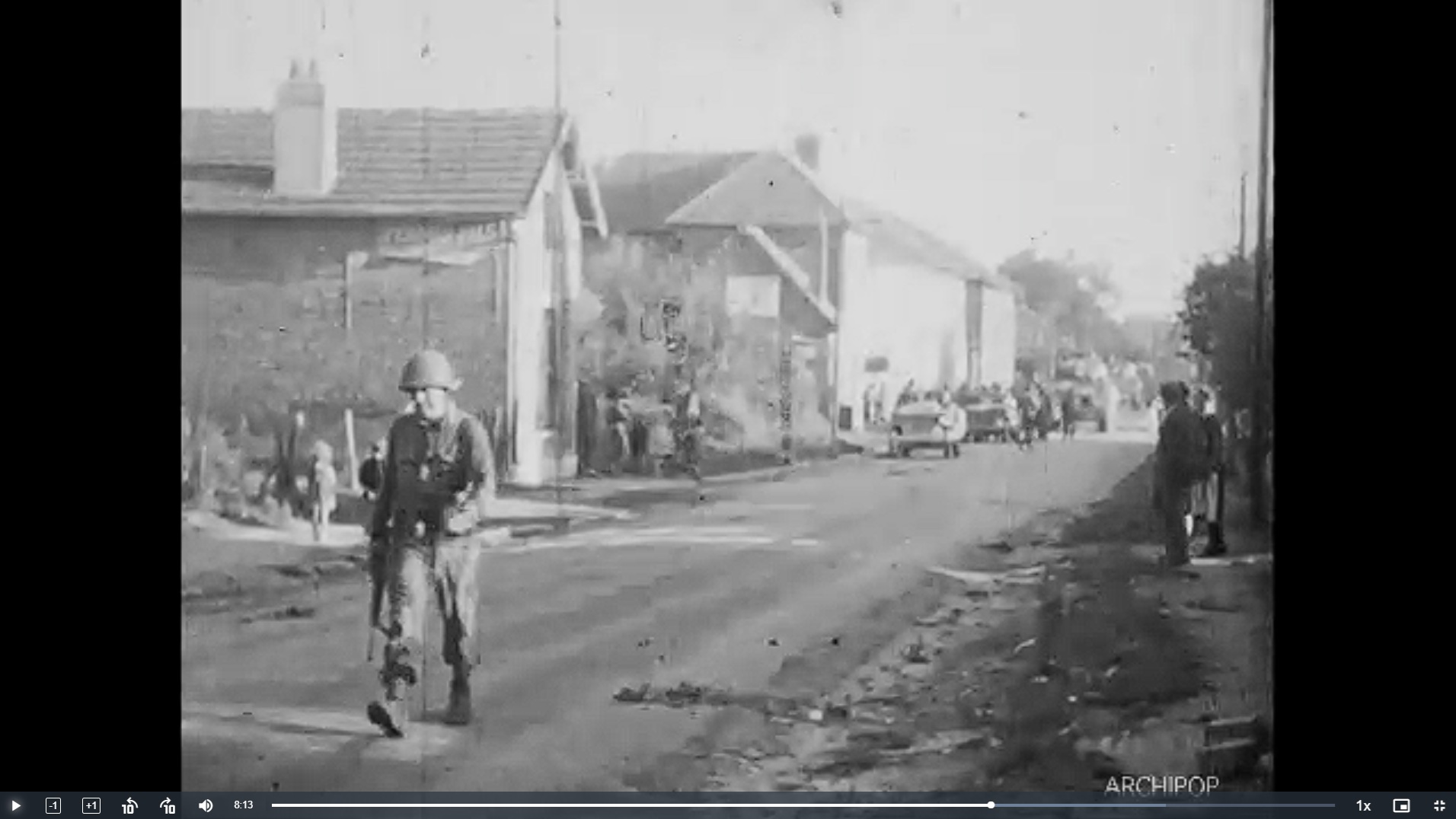 _13_ l_arrivée des Américains à Autreville le 1er septembre 1944, image extraite d_une vidéo de James Robert, instituteur du village. La vidéo e.jpg