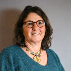 Catherine Enault.png