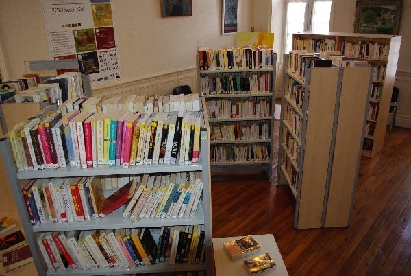Bibliothèque communautaire 4