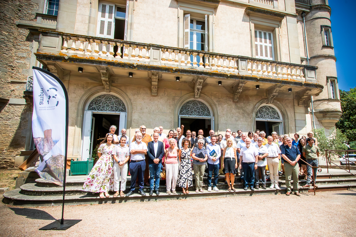 photo groupe.jpg