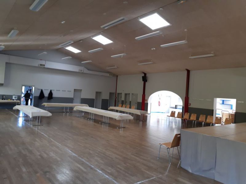 Salle des fêtes 1.jpg