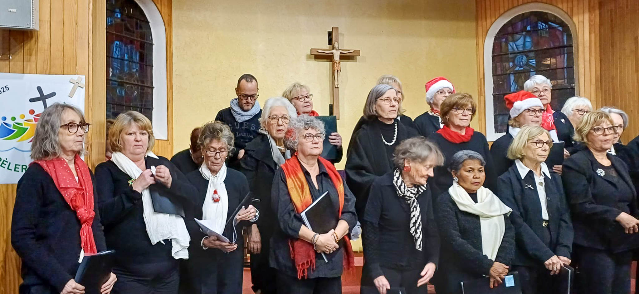 CHORALE SENIORS DEC 25.jpg