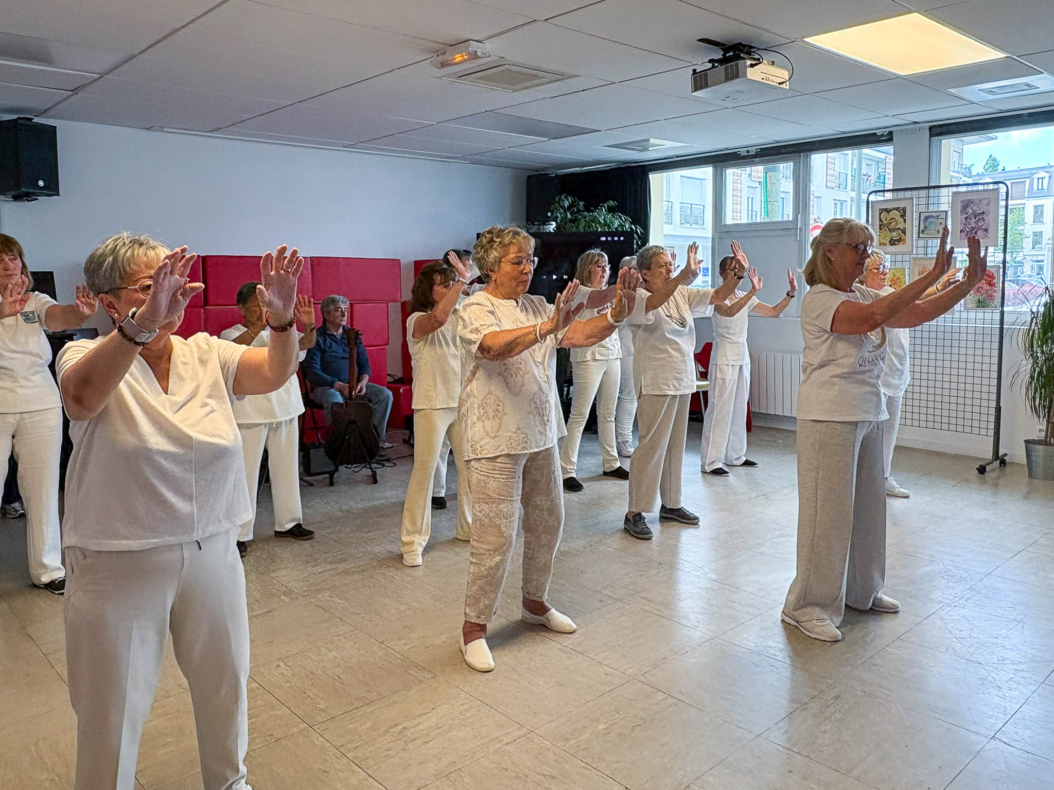 SMALL SORTIE SENIORS ELYSEE -7.jpg