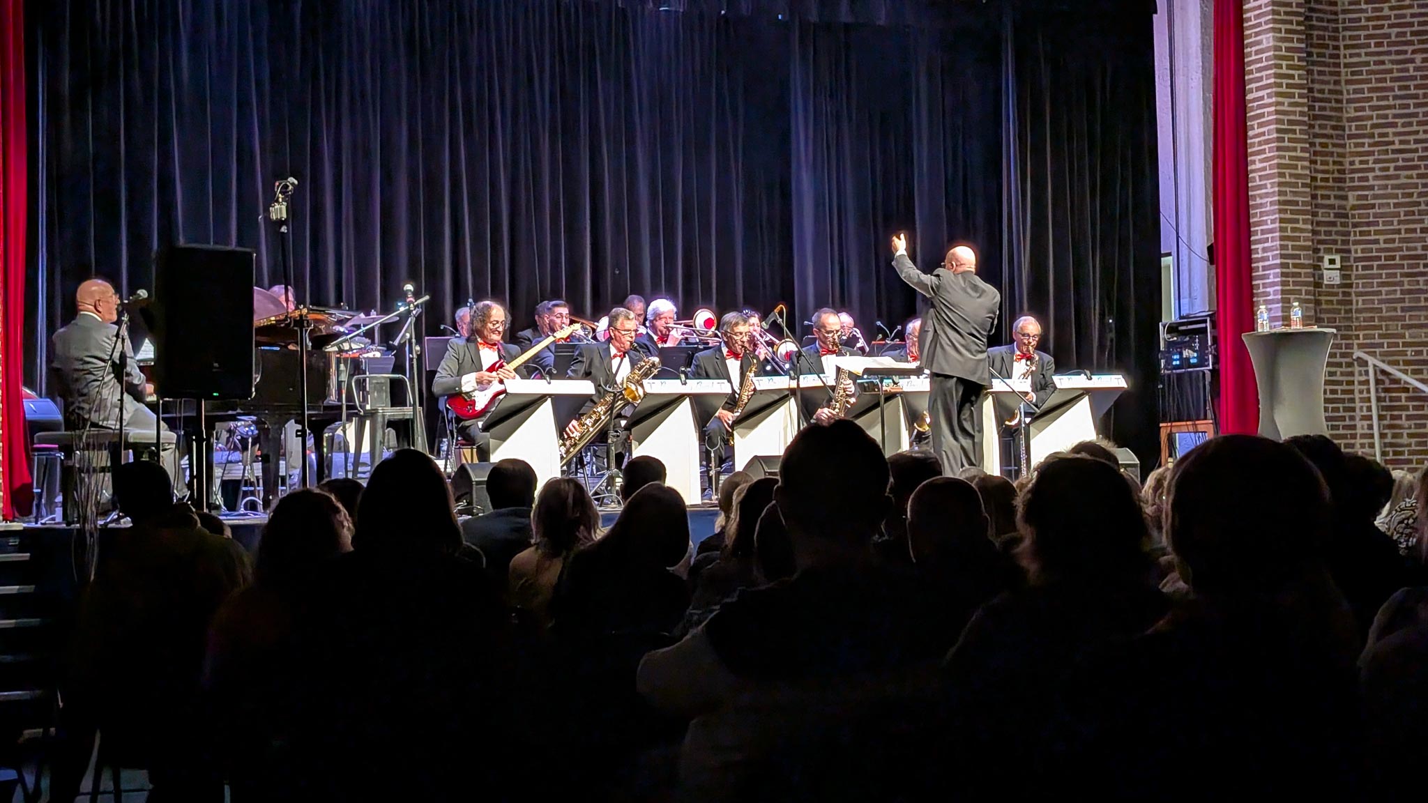 BIG BAND 77-1.jpg