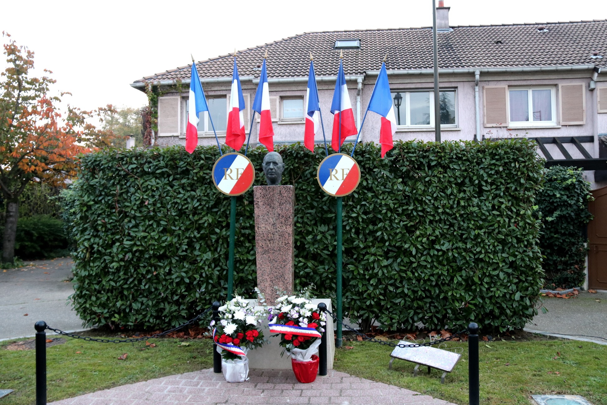 CHARLES DE GAULLE.jpg