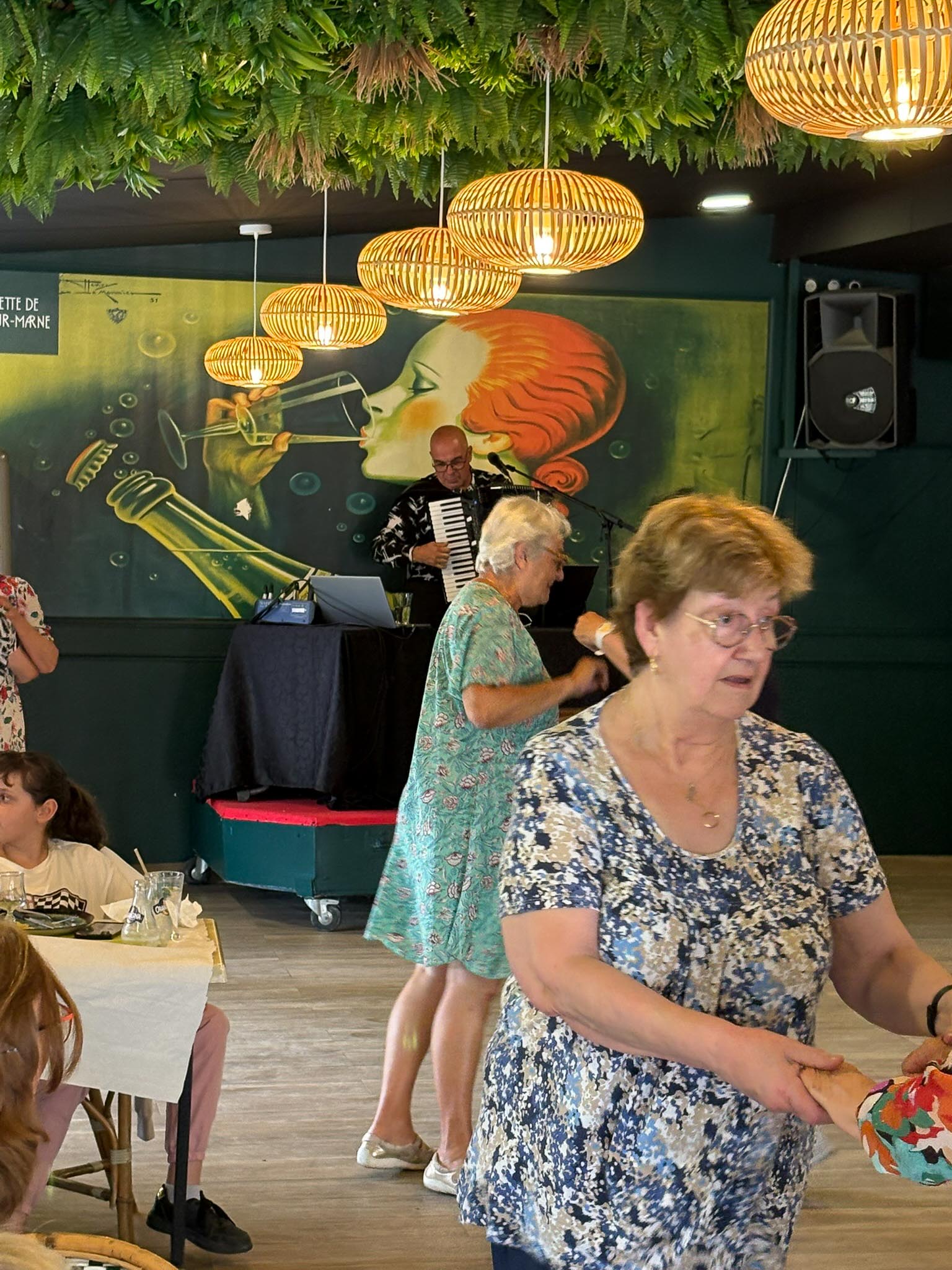 SORTIE SENIORS CHEZ FIFI-5.jpg