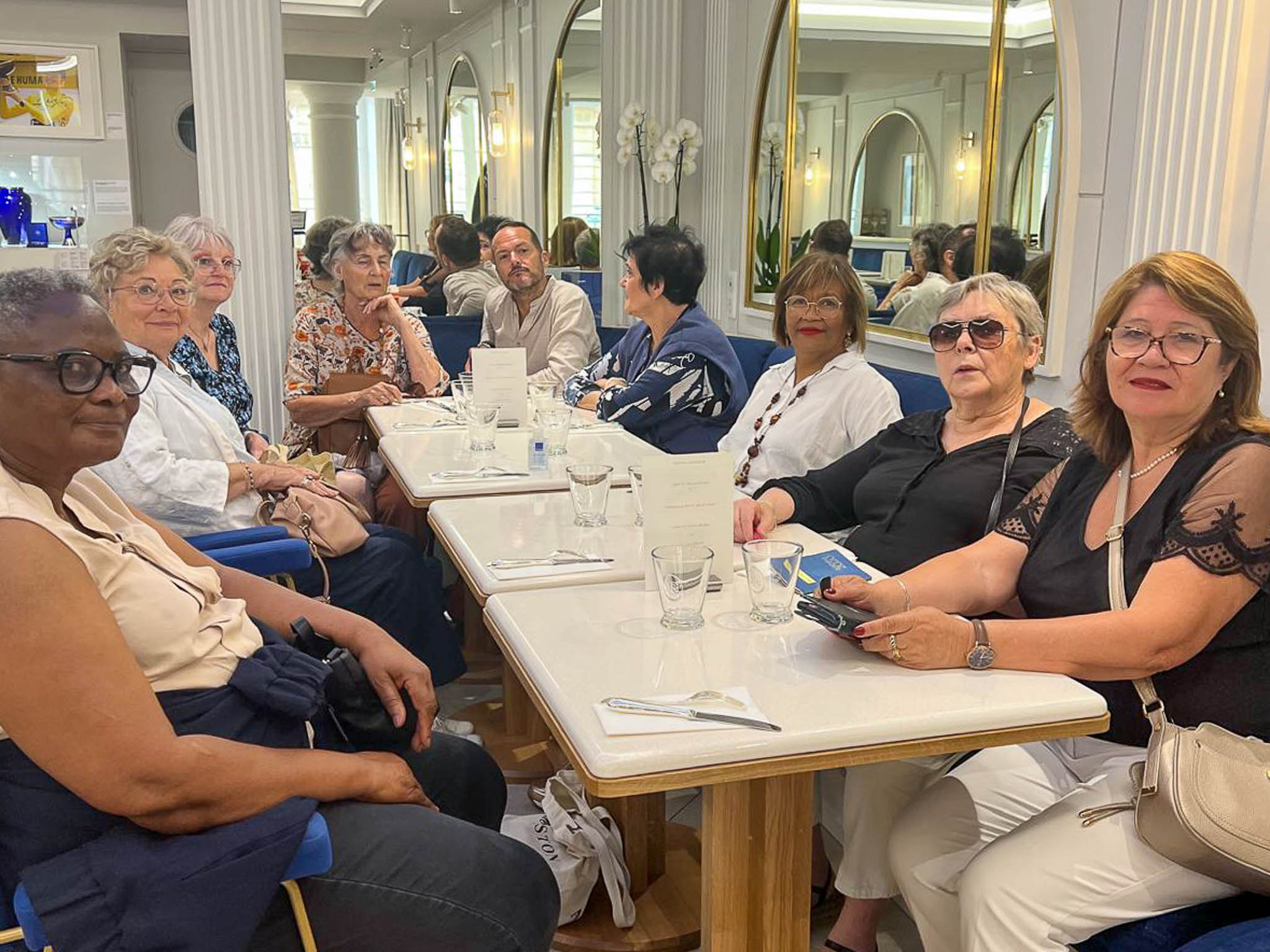 SMALL SORTIE SENIORS ELYSEE .jpg