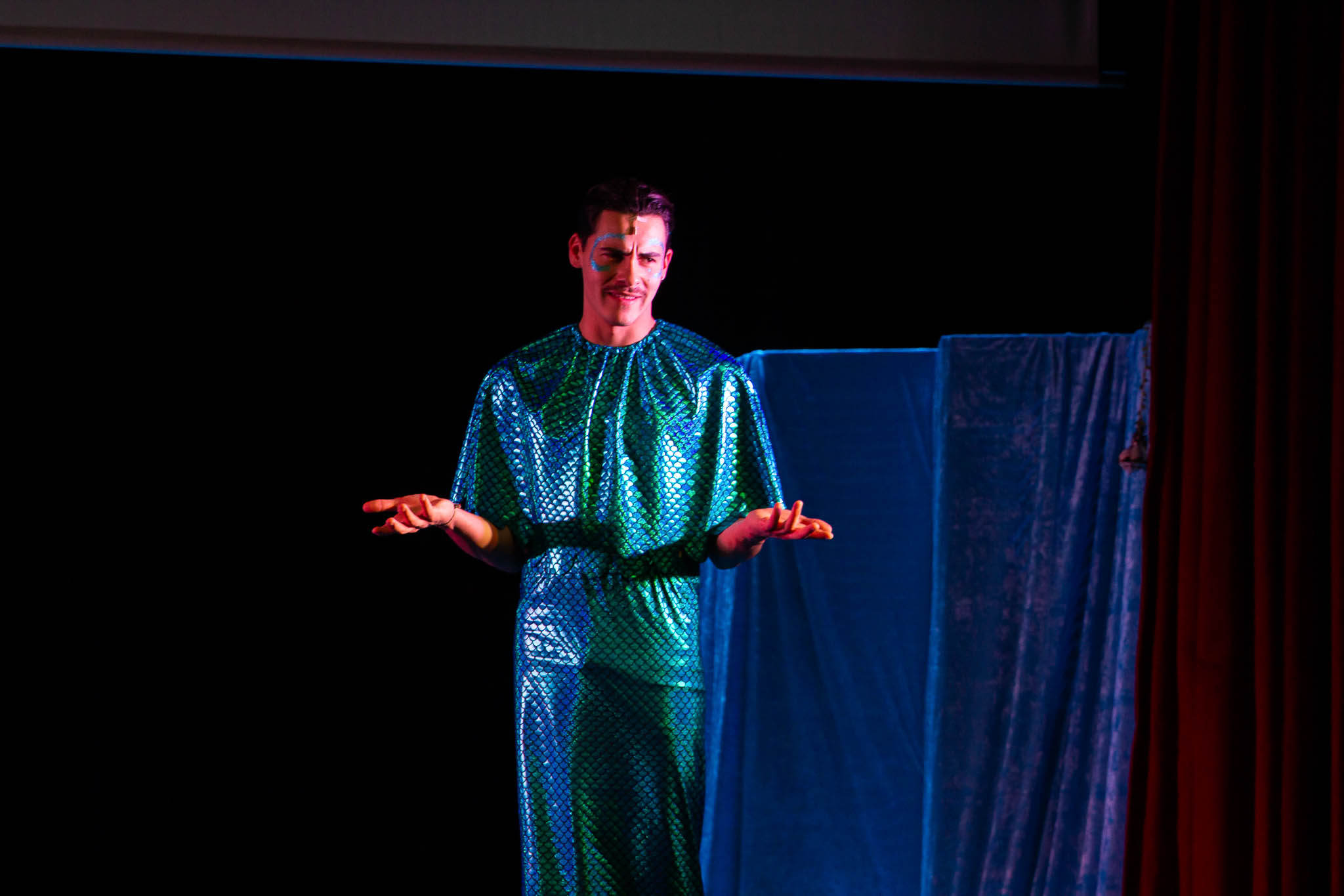 SPECTACLE POISSON FA-2.jpg