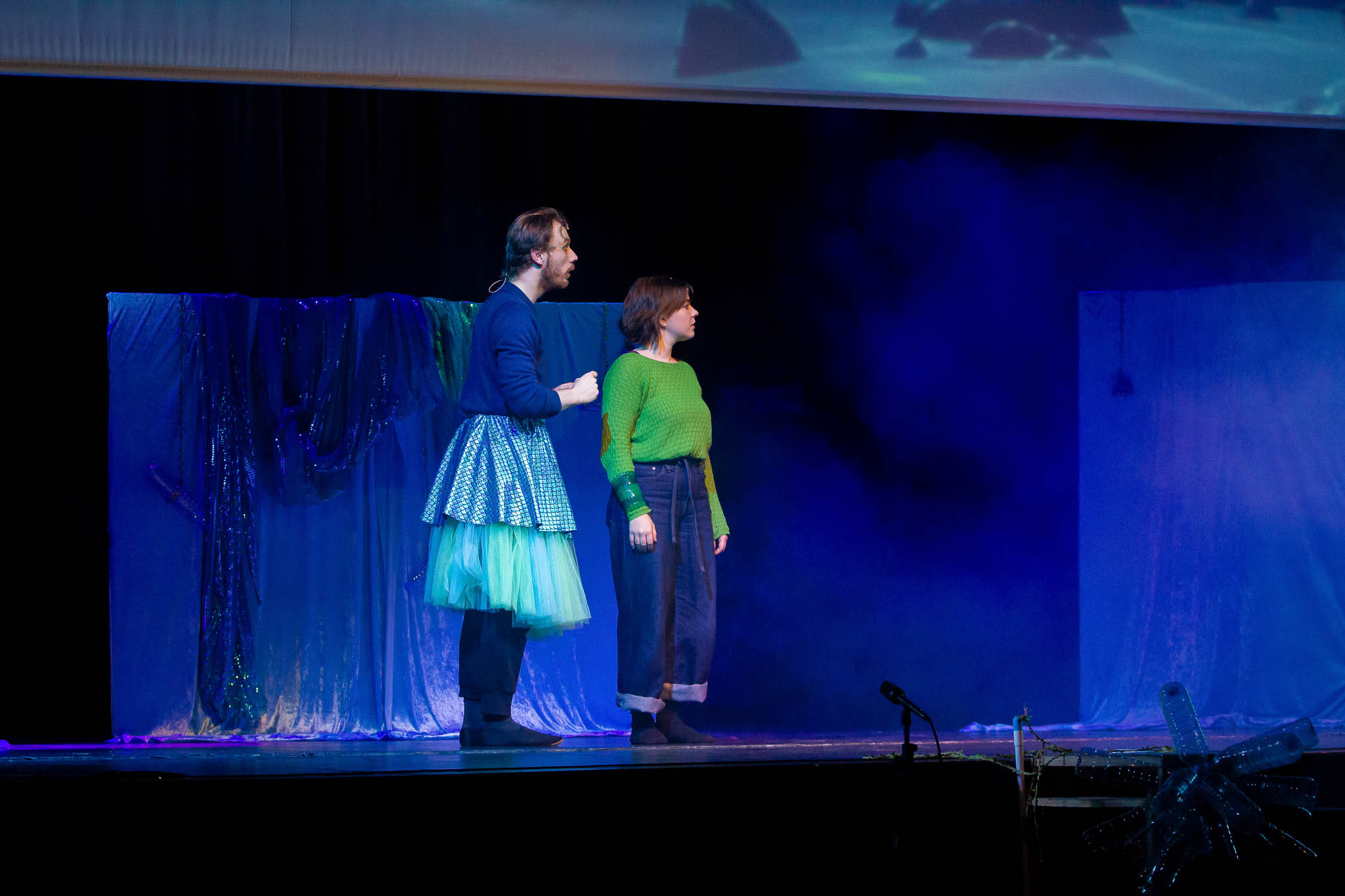 SPECTACLE POISSON FA-8.jpg