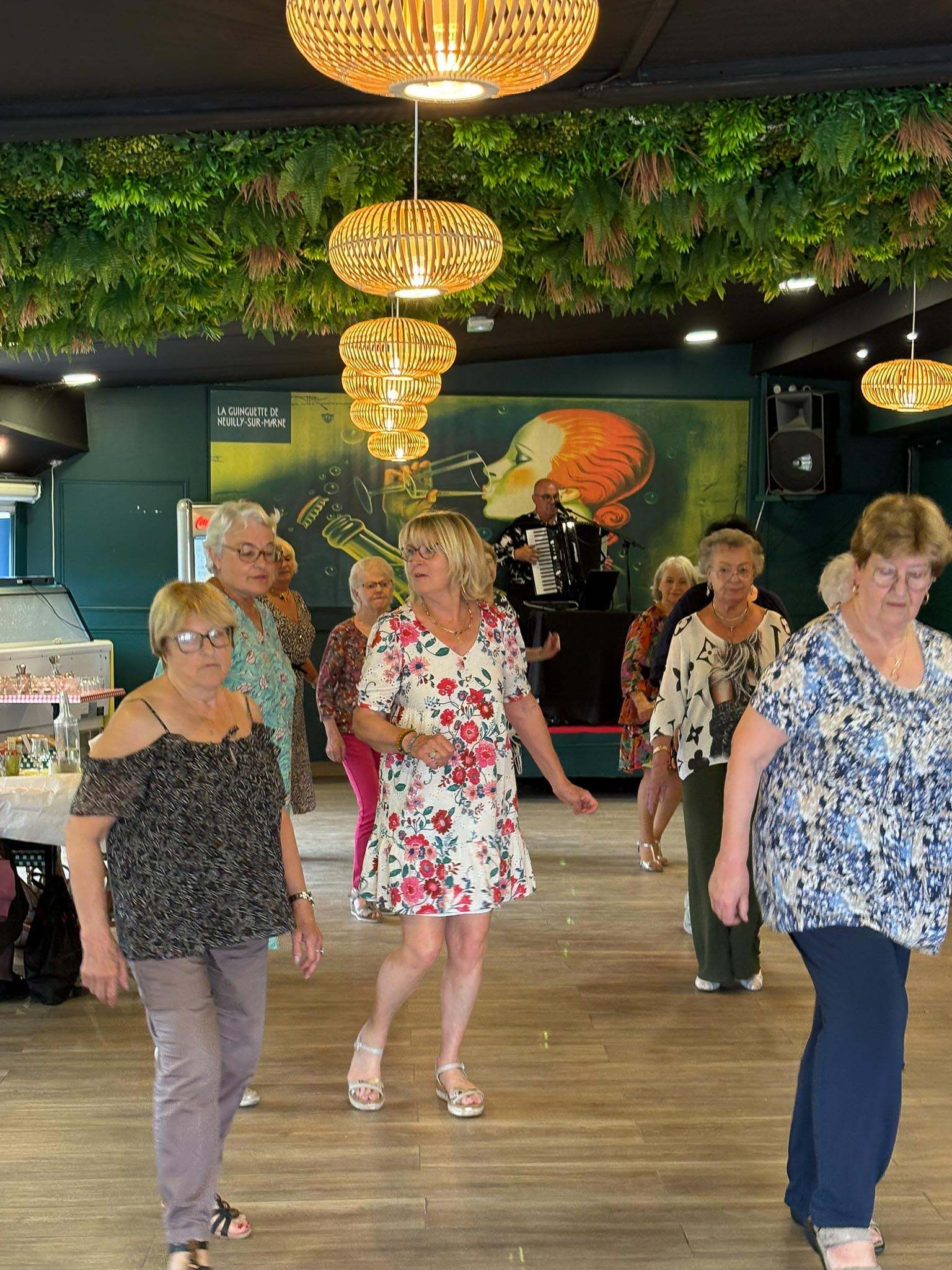 SORTIE SENIORS CHEZ FIFI-2.jpg