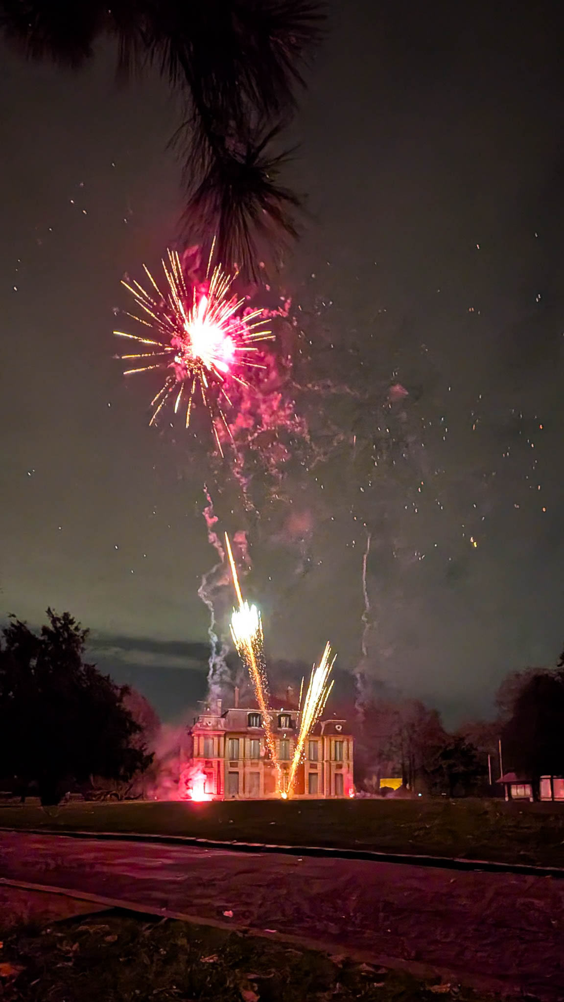 FEU D_ARTIFICE 25-12.jpg