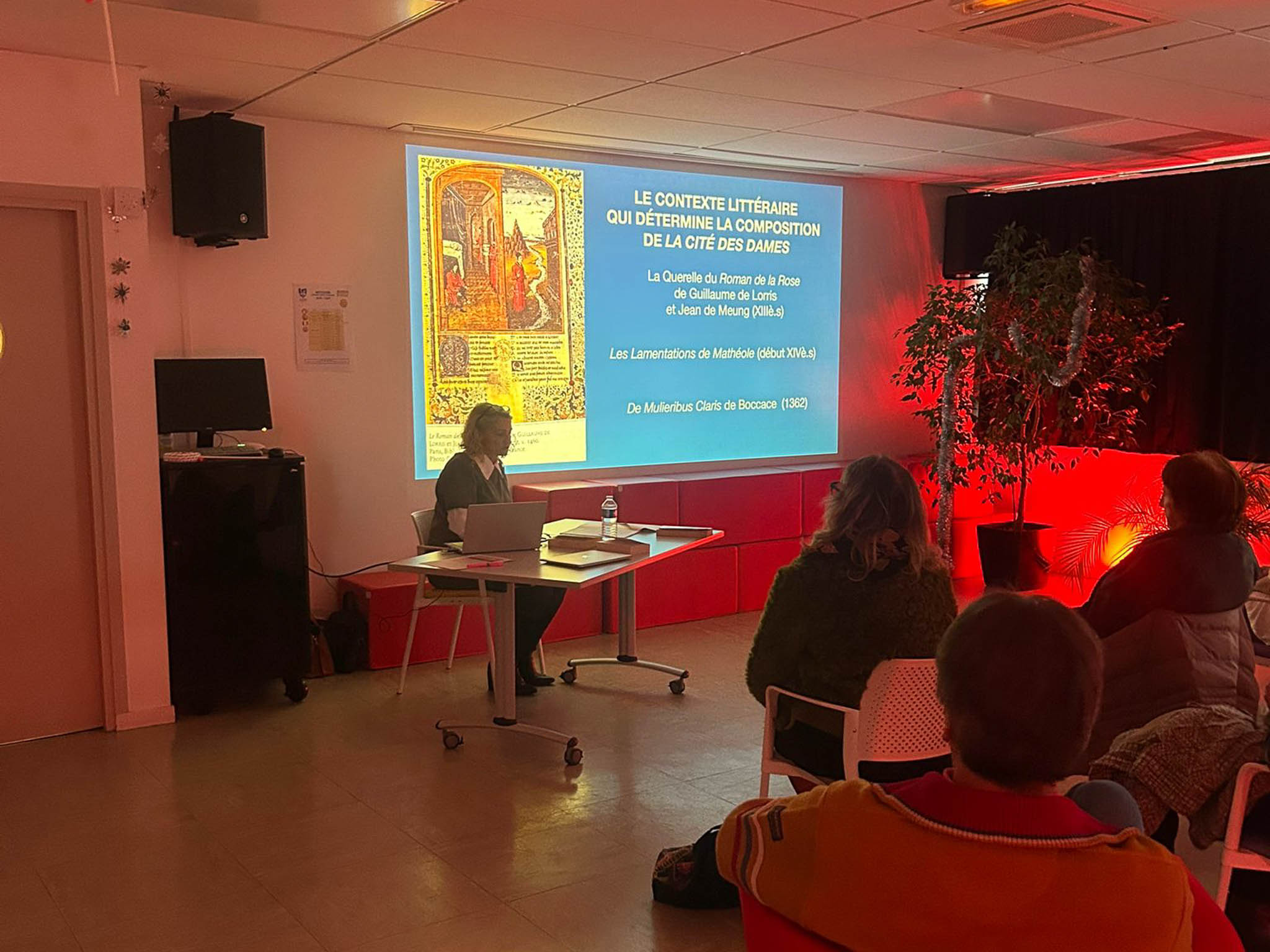 CONFERENCE MICRO-FOLIE DEC 25-2.jpg