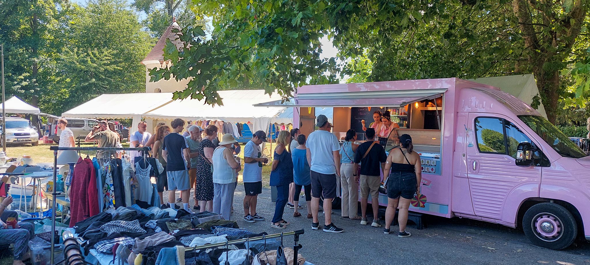 BROCANTE 25.jpg