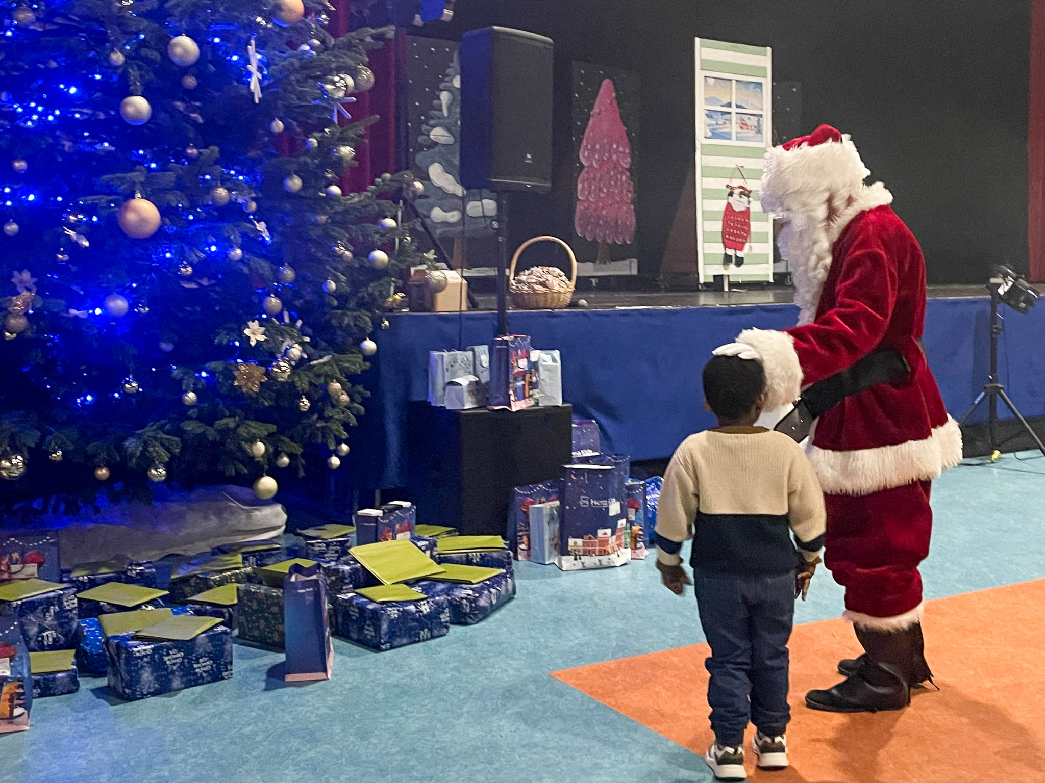 NOEL ENFANTS CCAS ET PERSONNEL-3.jpg