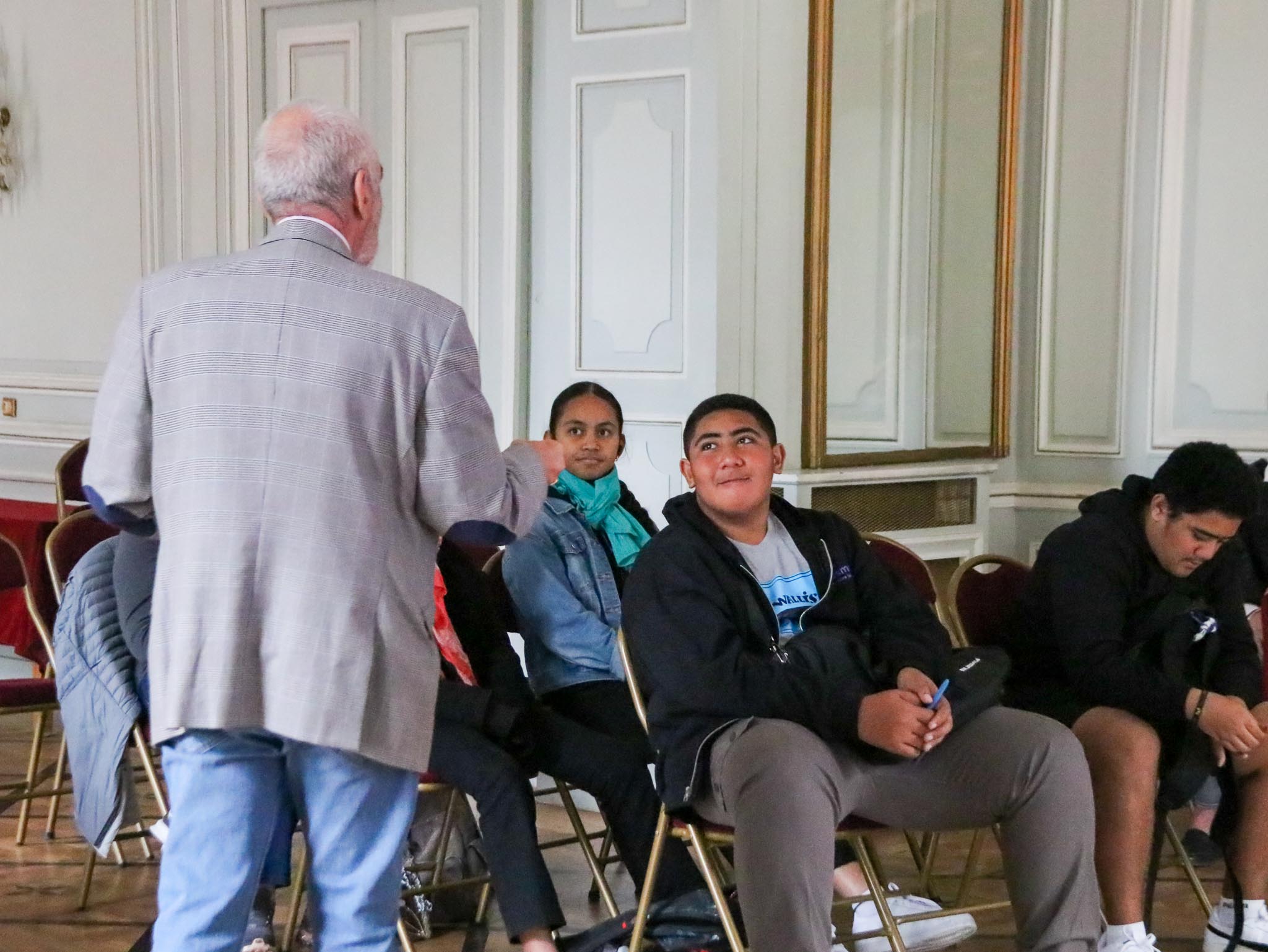 ELEVES WALLIS ET FUTUNA-1.jpg