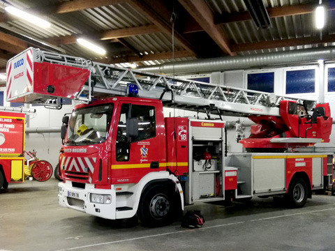 véhicule des pompiers.jpg