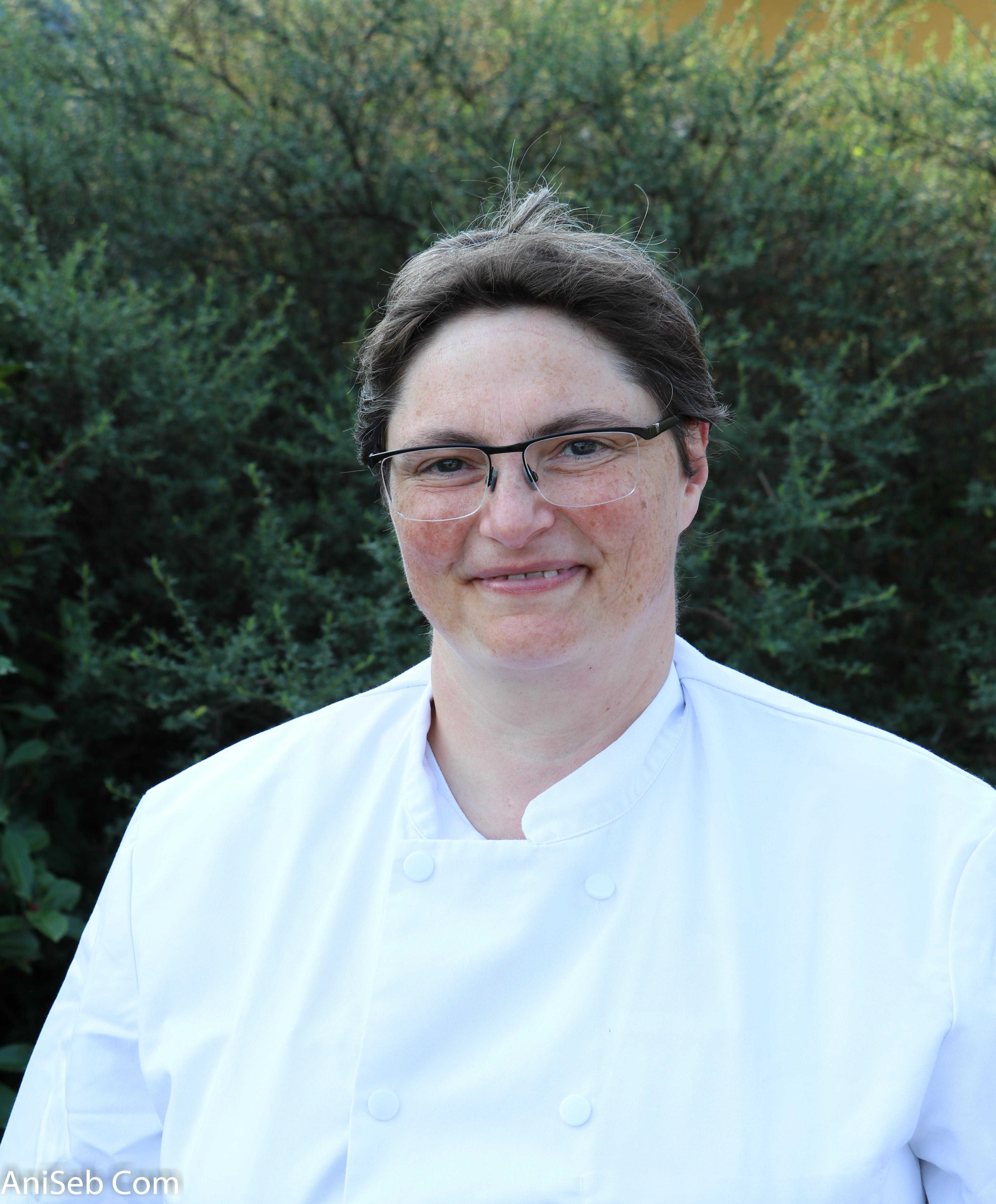 Sylvie CHISLARD, chef Cantine.jpg