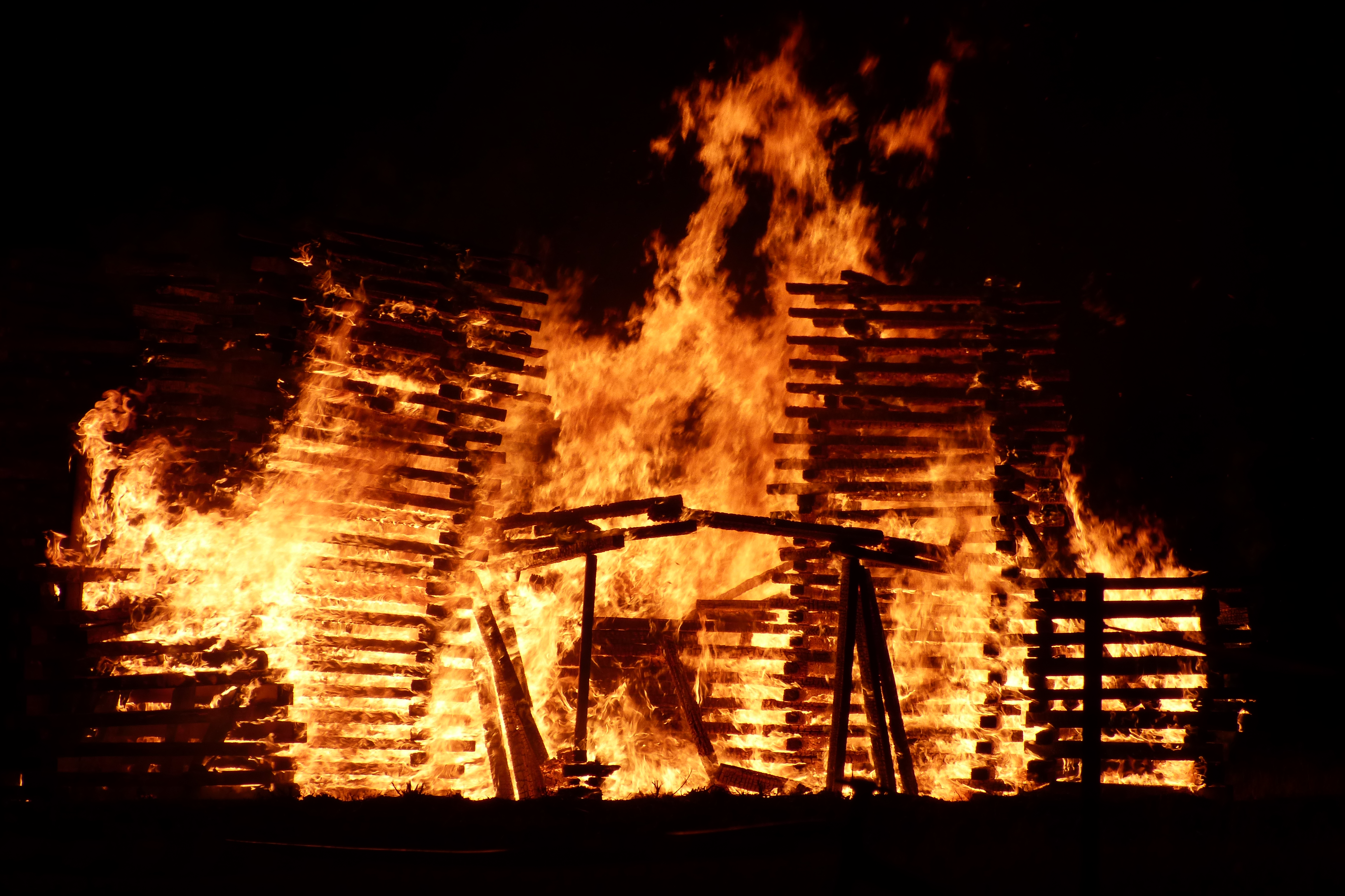 feu en flammes _juin 2022_.JPG