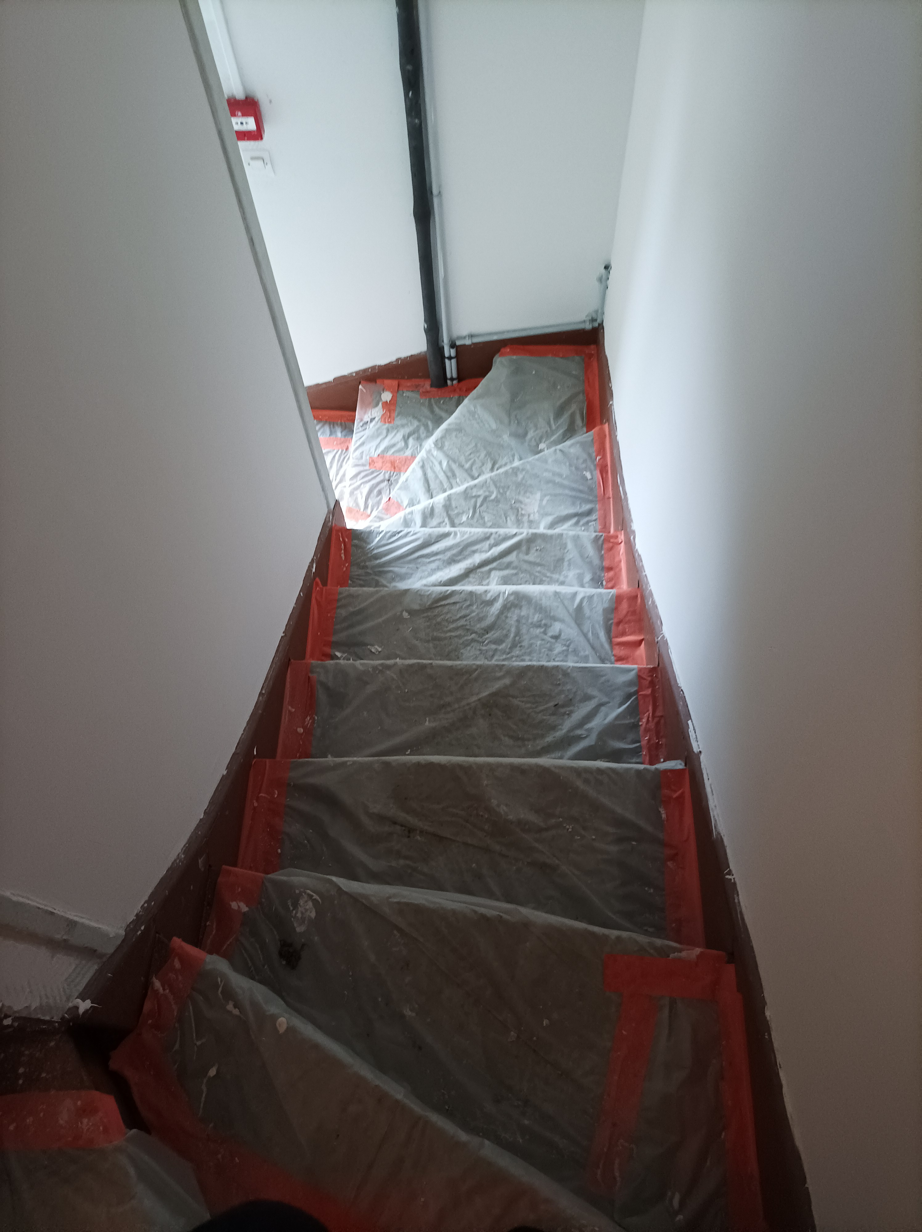 travaux appart haut cuissine salle des fête2.jpg