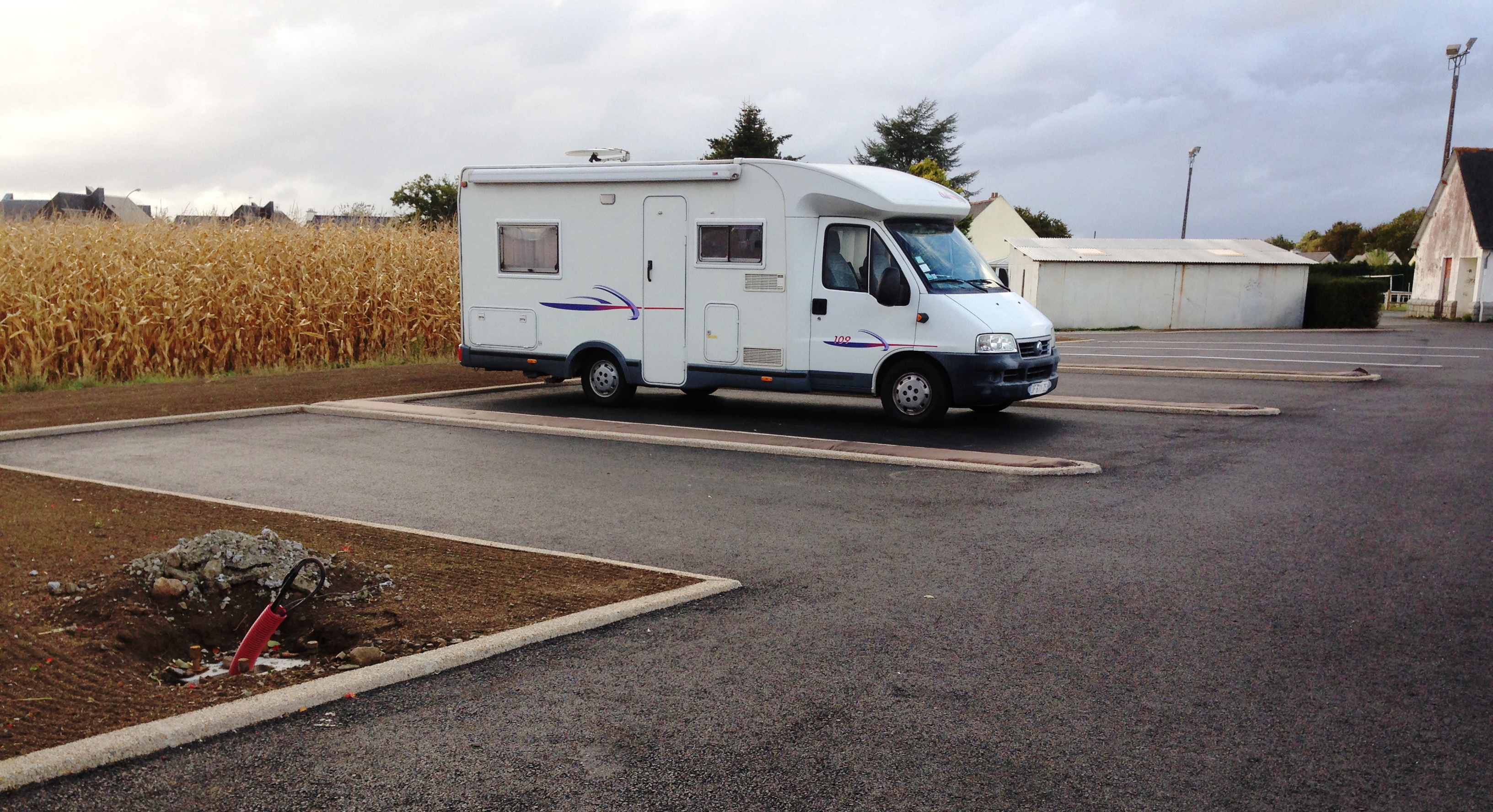 air camping car plouagat.jpg