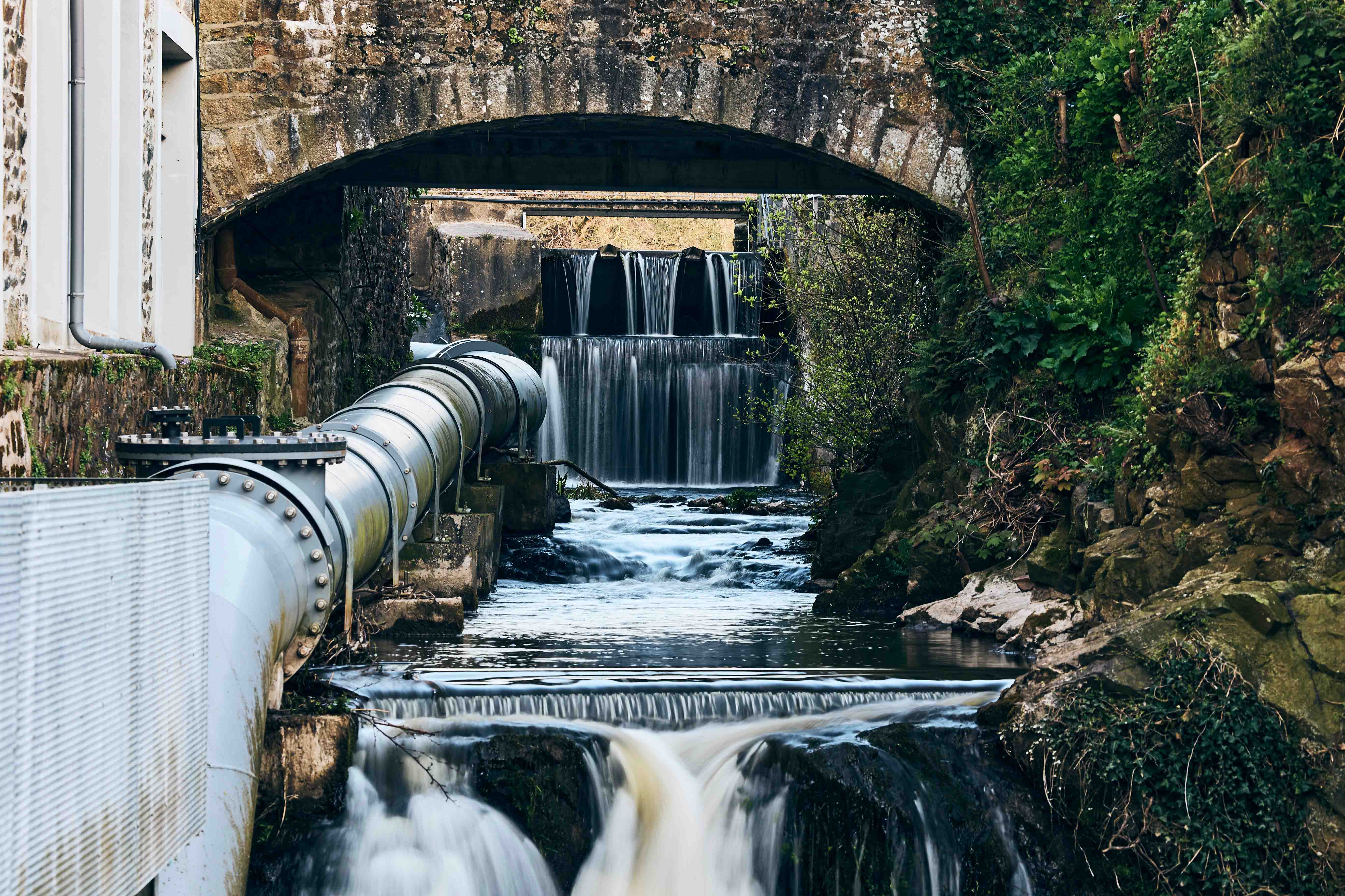 Chatelaudren21@aLamoureux_cascade.jpg