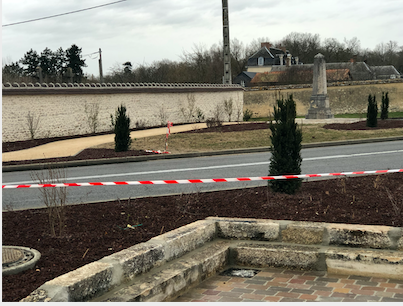Place de la Mairie Commune de Lombreuil