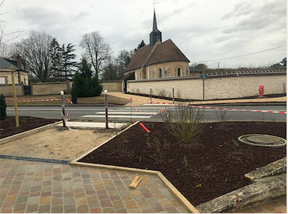 Place de la Mairie Commune de Lombreuil