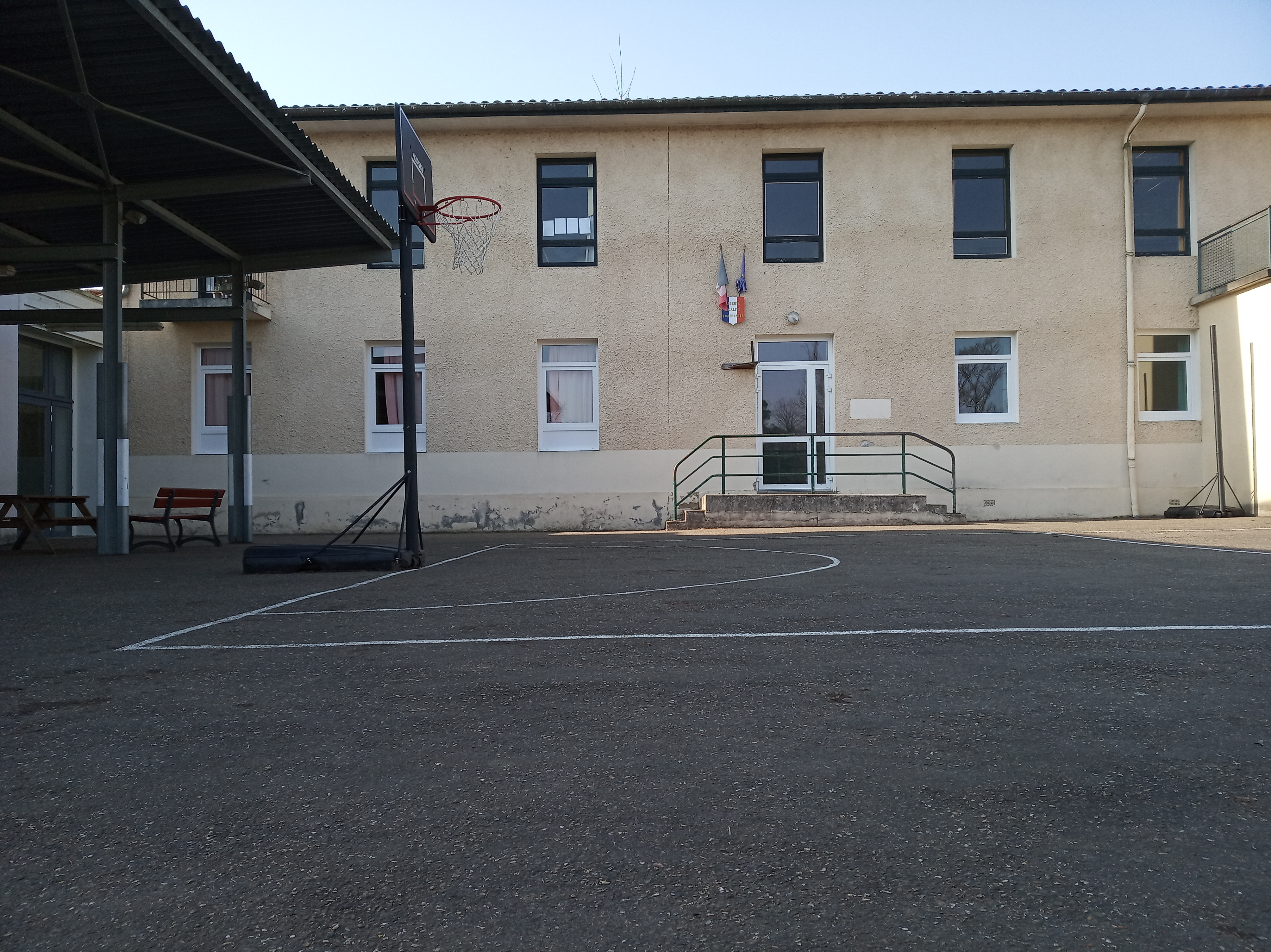 Ecole élémentaire3.jpg