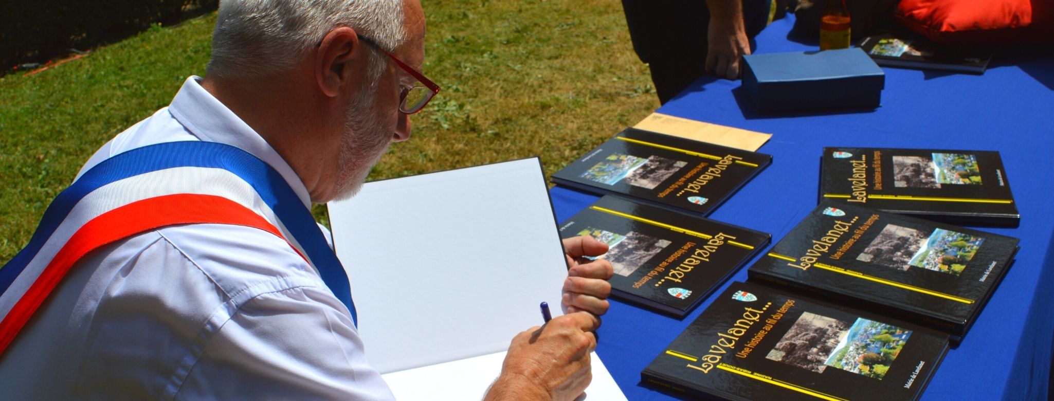 Livres et Marc _1_.jpg