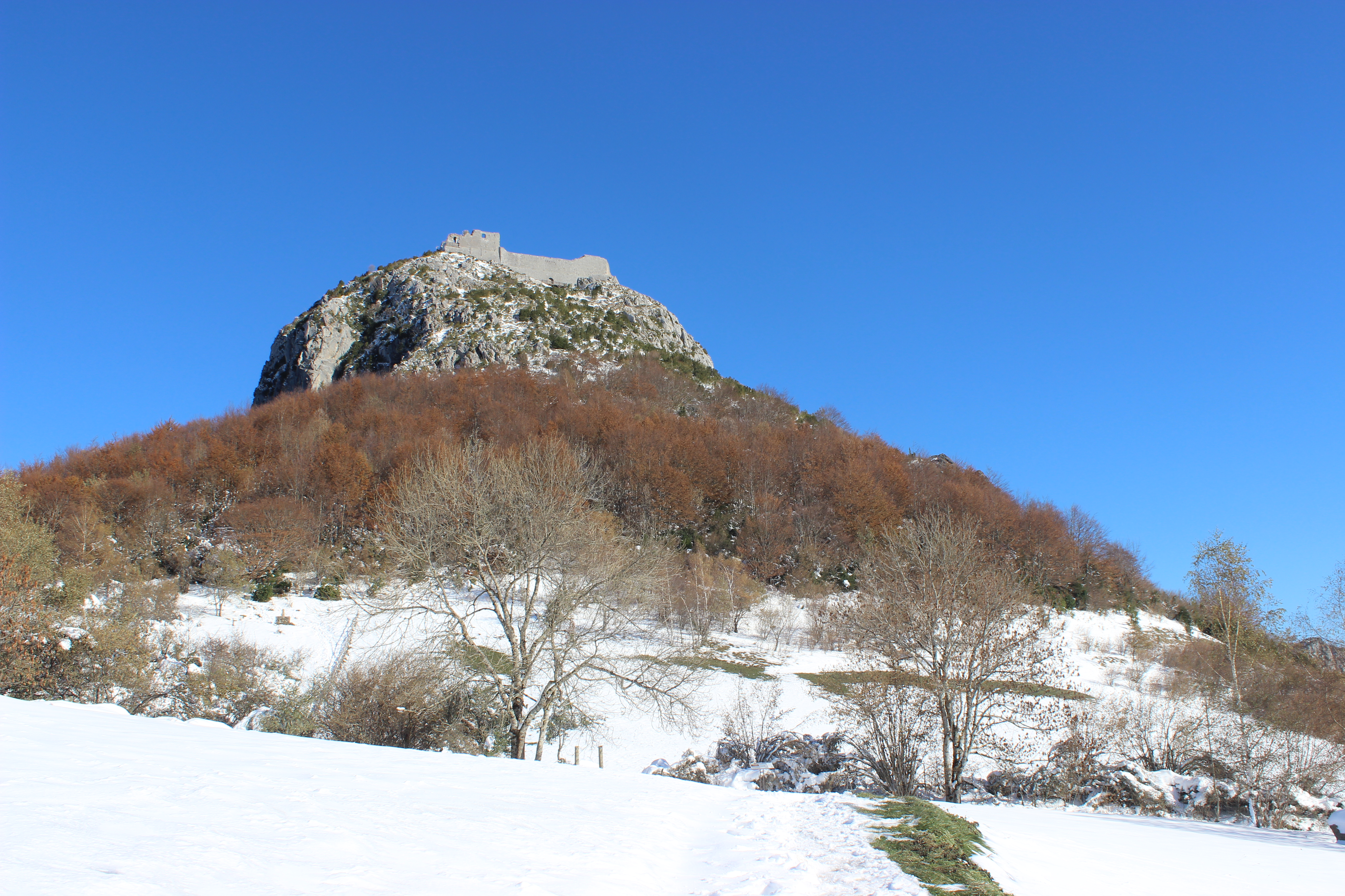 Montségur-neige-1.JPG