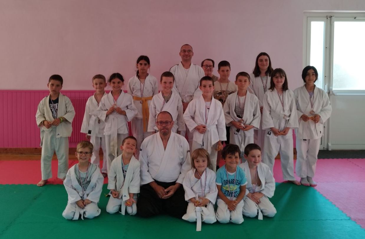 Aikido Enfants 2023.jpg