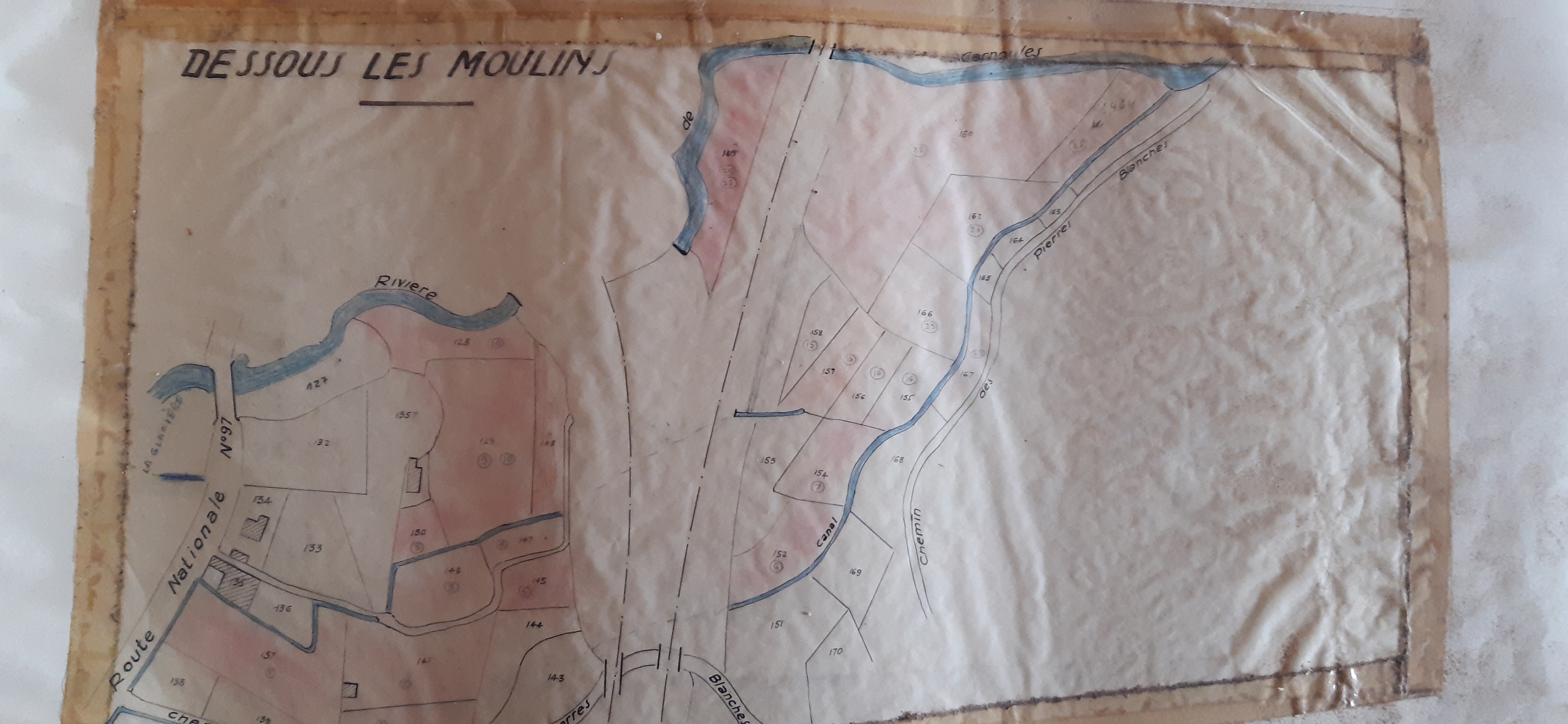 10- Dessous_les_Moulins.jpg