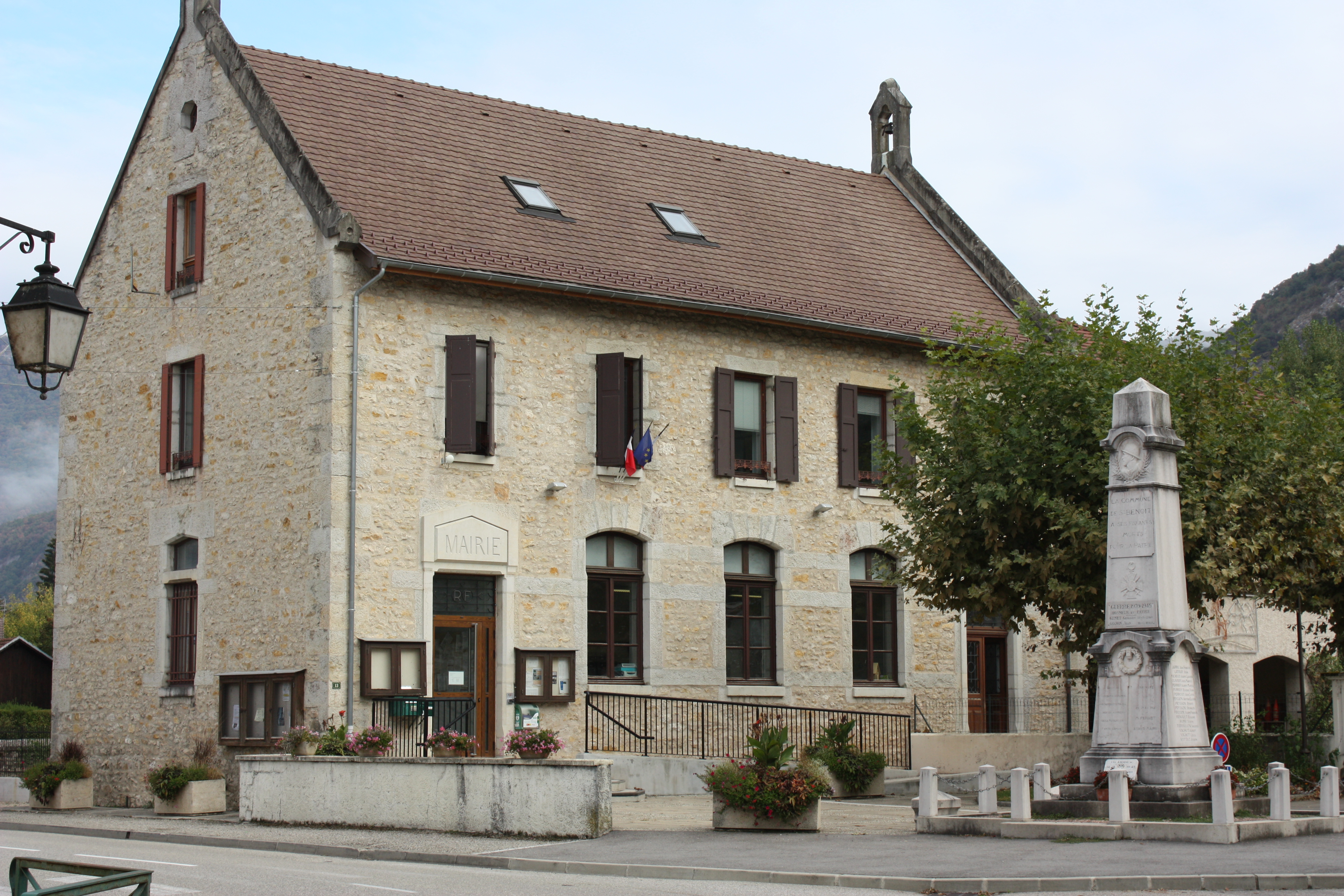 Mairie St Benoit
