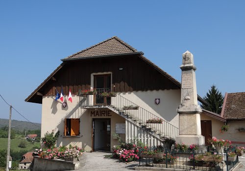Mairie de loisieux.jpg