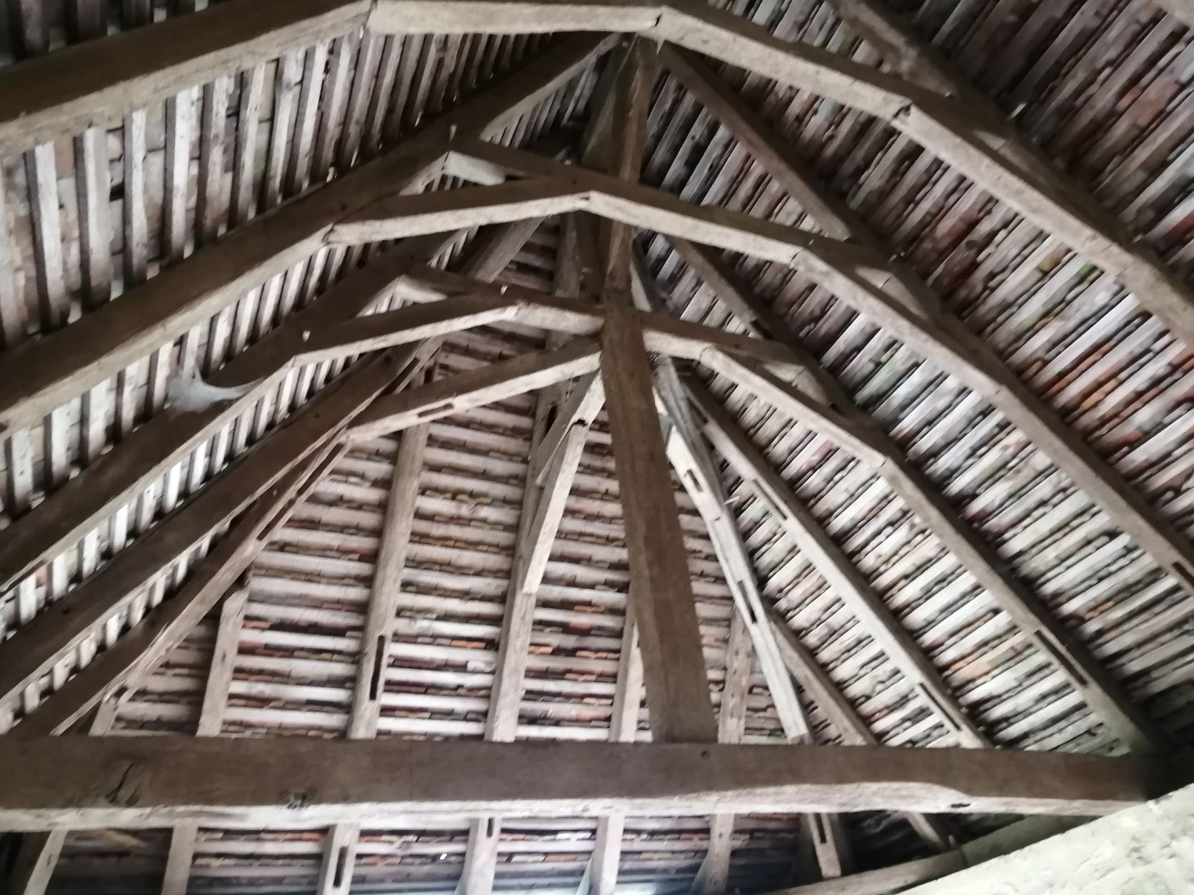 charpente avant.redim.jpg