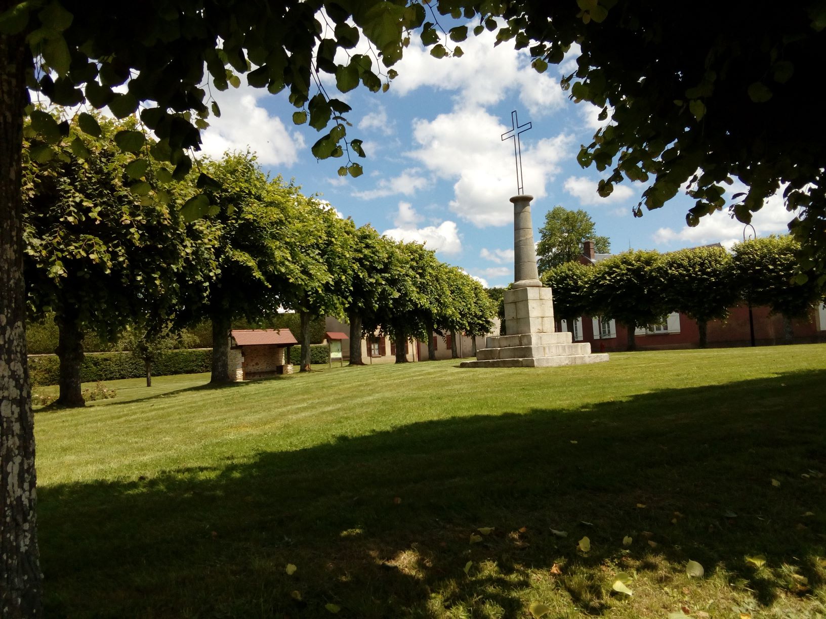 place des tilleuls réduite.jpg