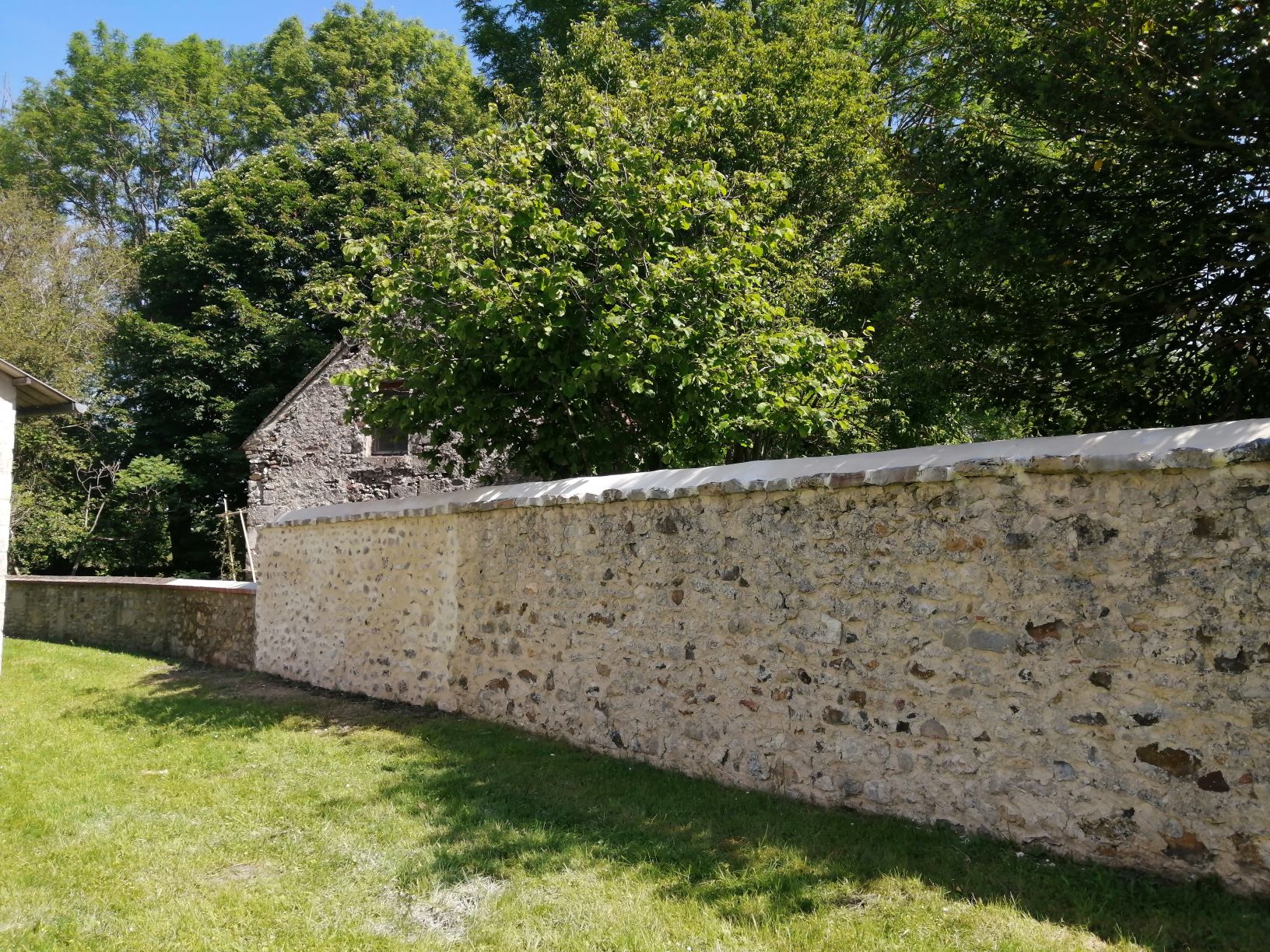 mur église5 reduite.jpg