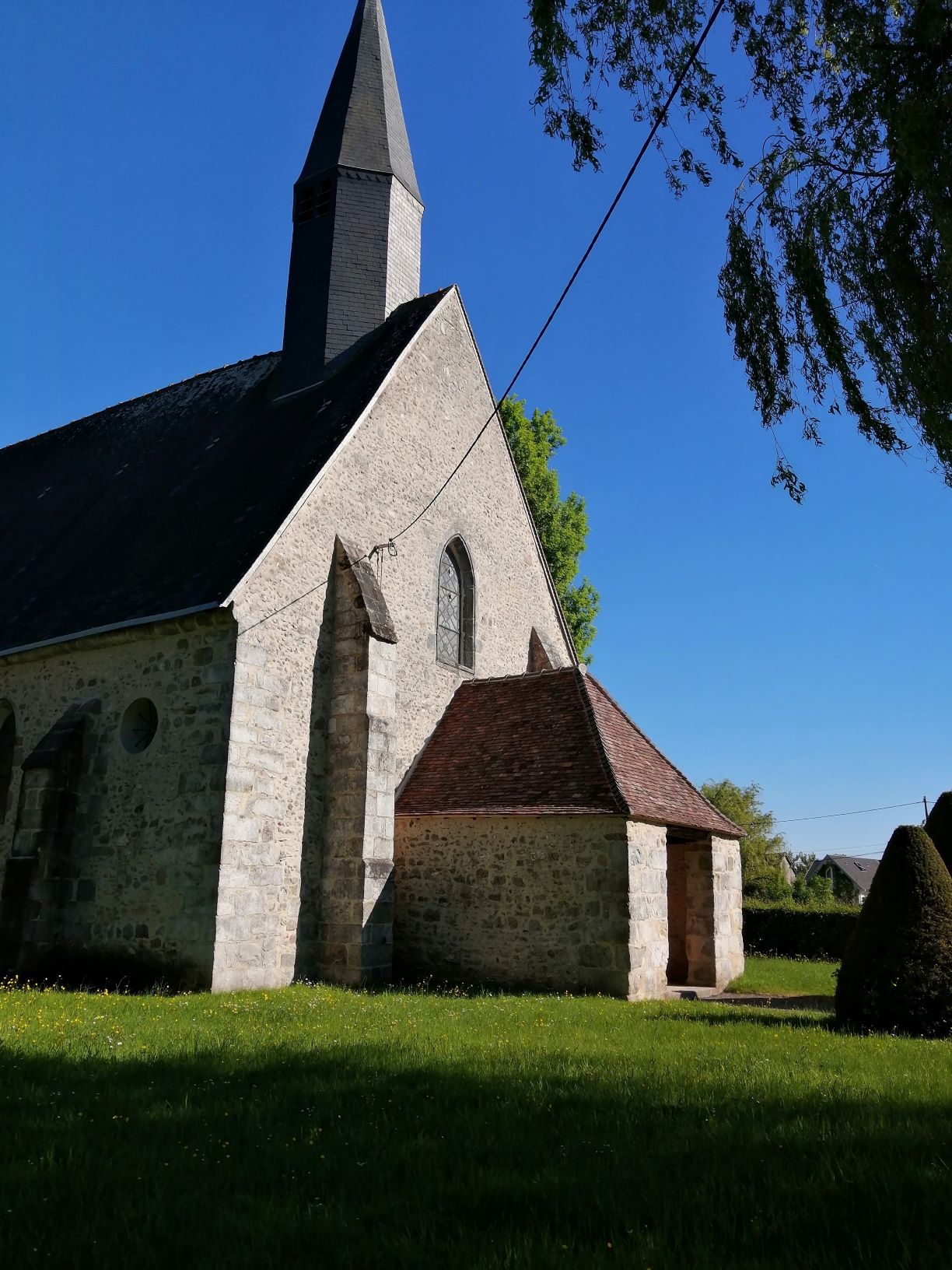 église_porche_site.jpg