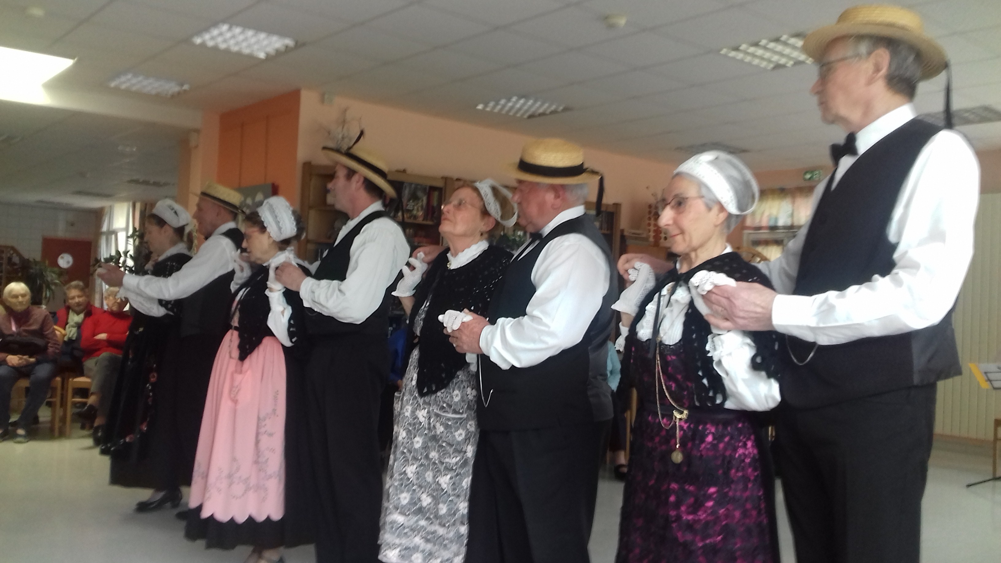 danse bretonne 840.jpg