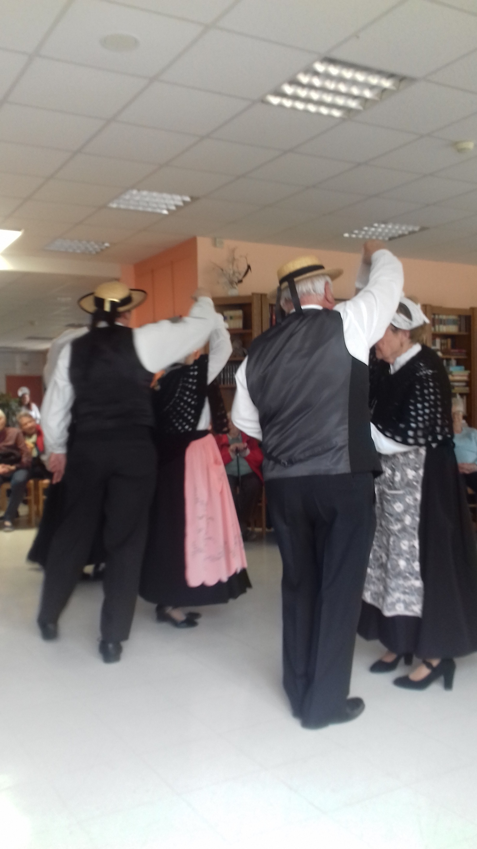 danse bretonne 837.jpg
