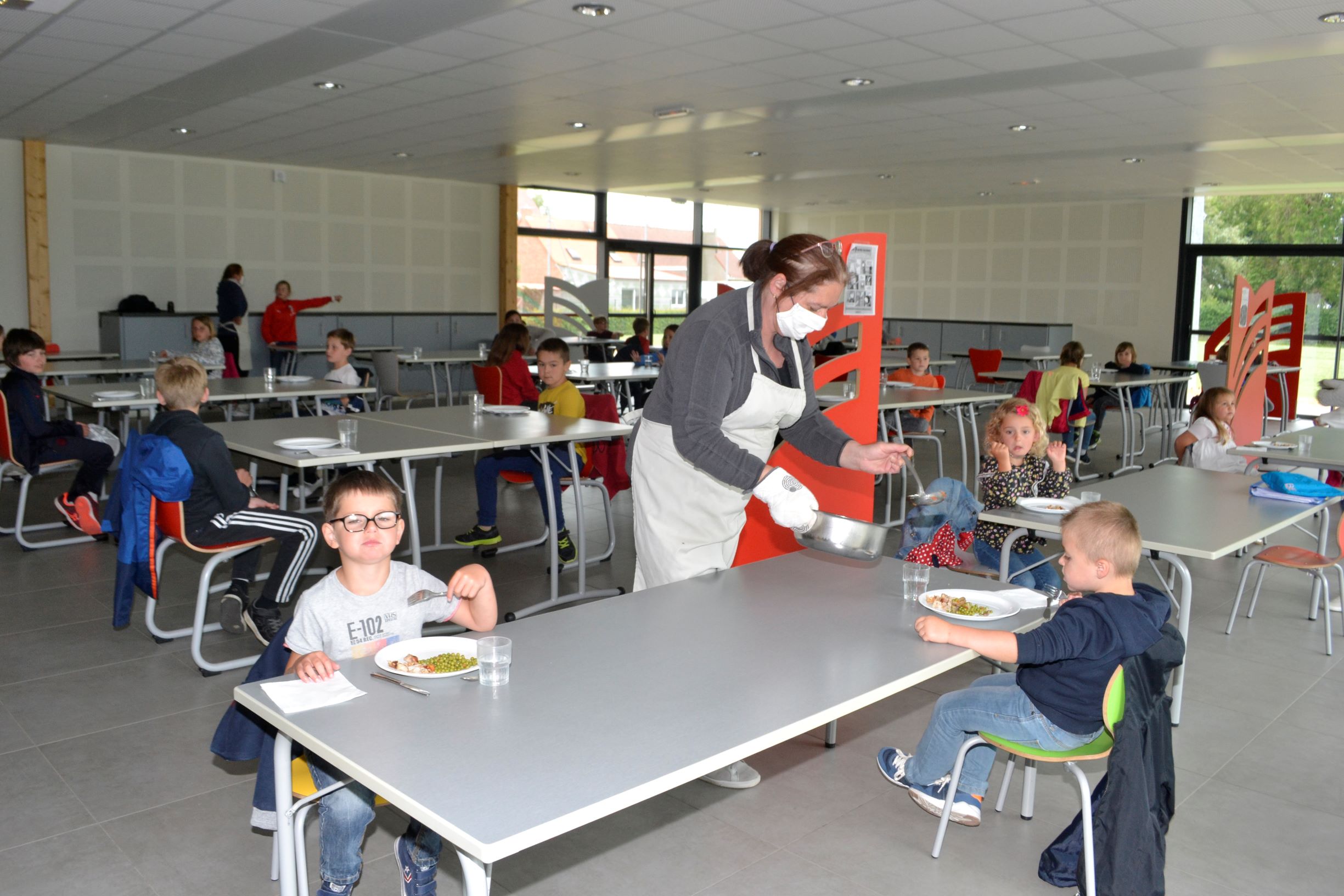 Cantine_enfants_2.jpg