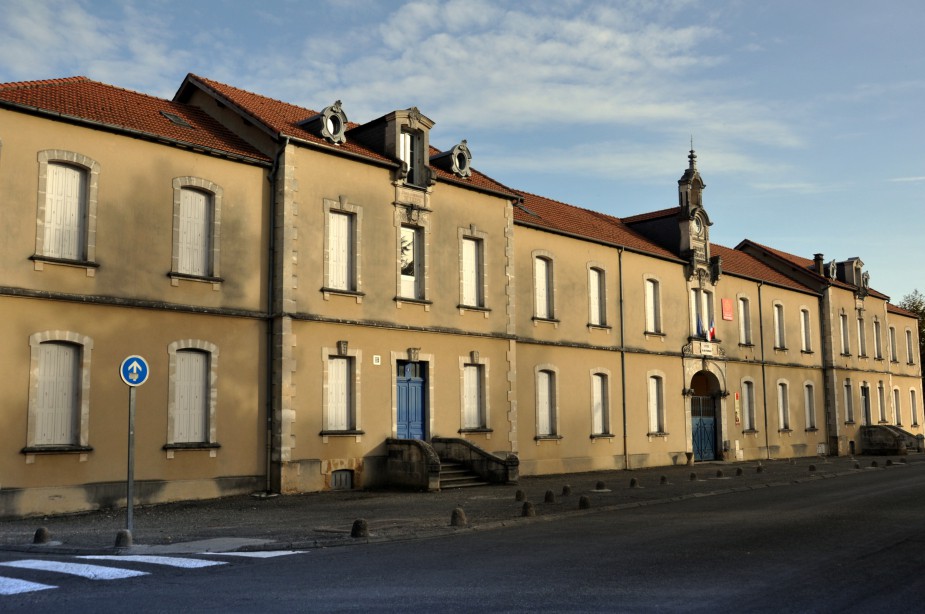 Lycée Alain Fournier.jpg