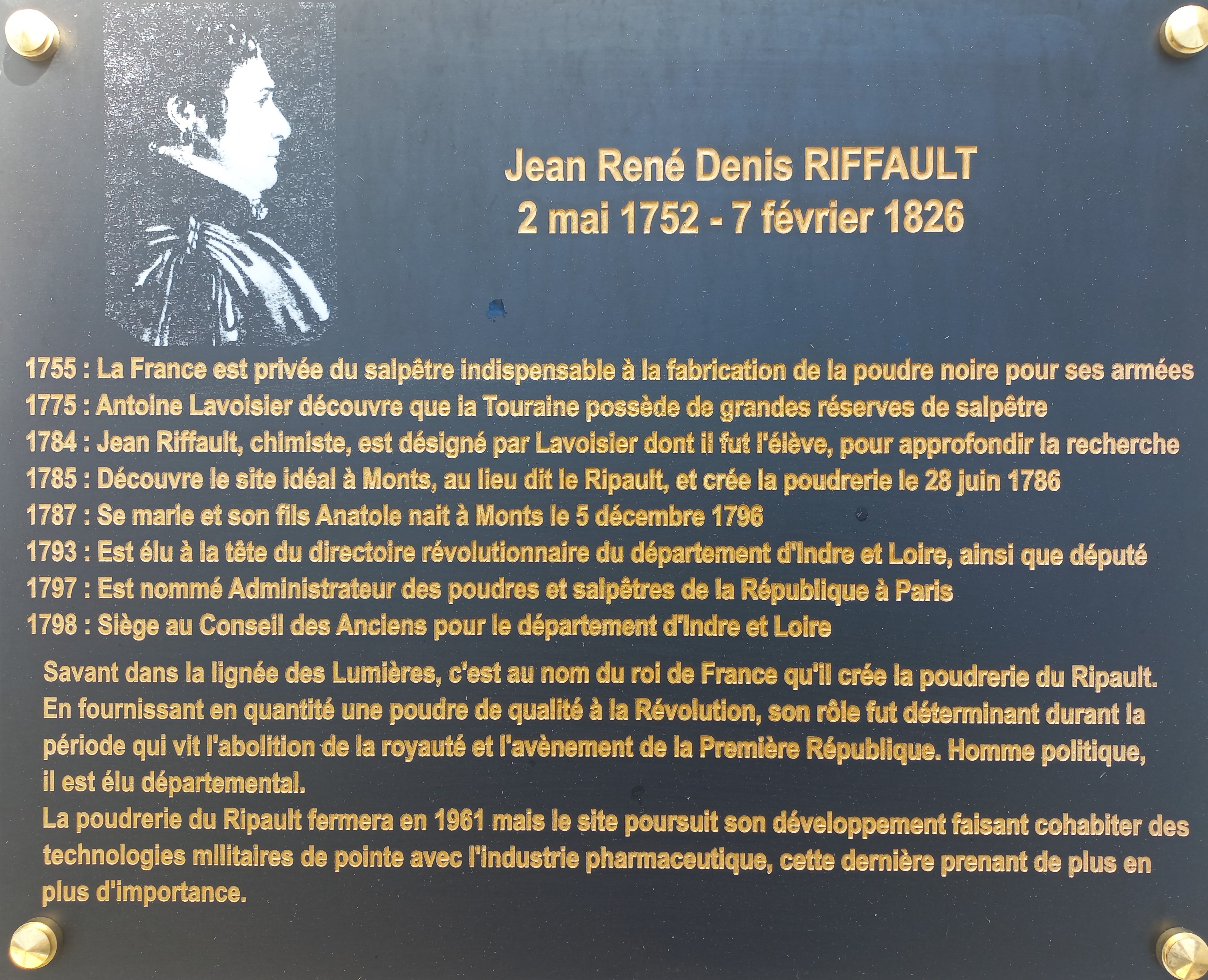 stele riffault des hetres _2_.jpg