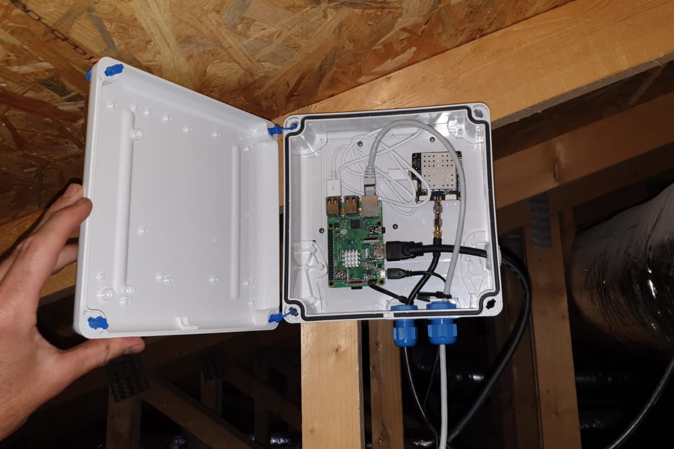 Base GNSS RTK 2.jpeg