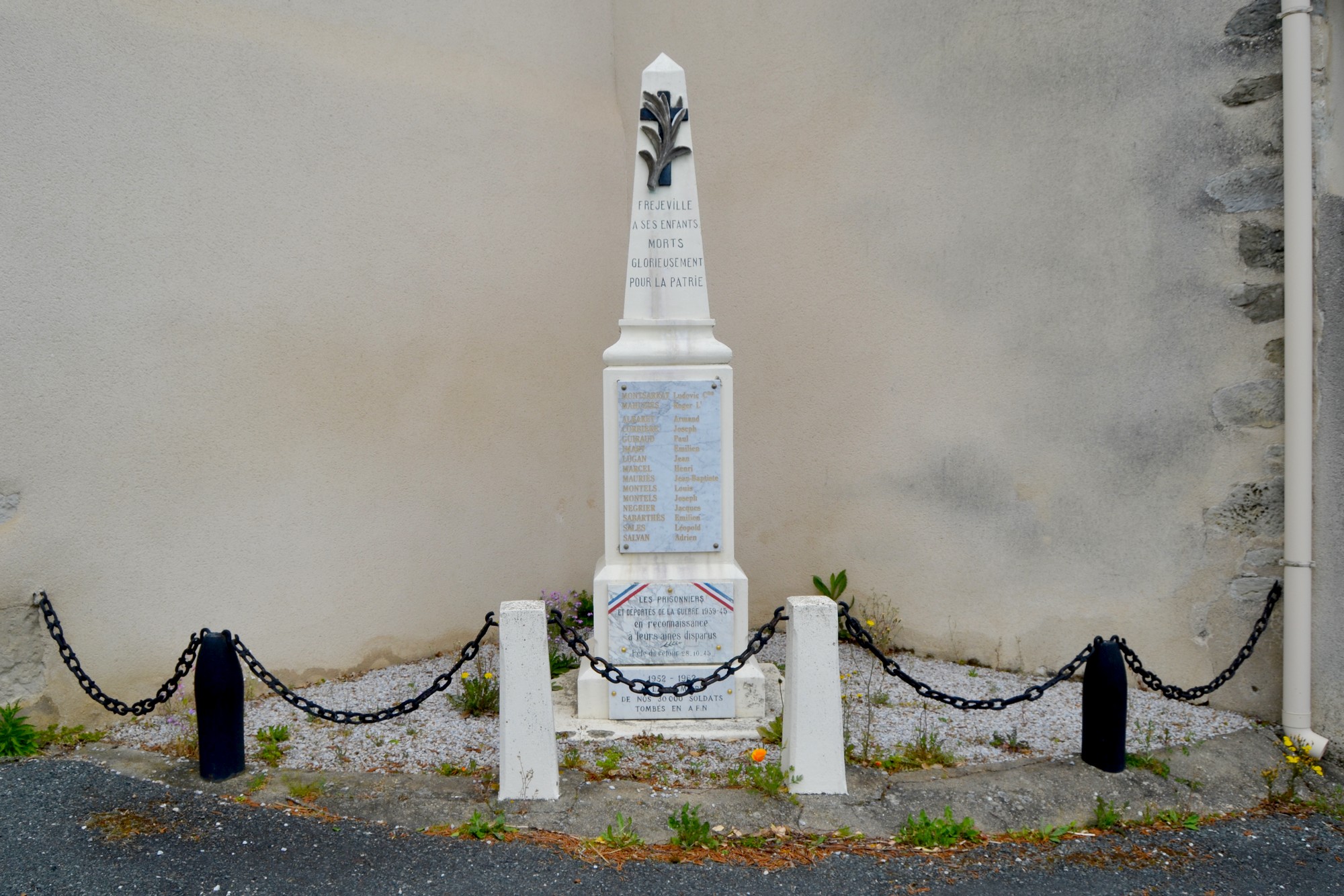 Monument aux morts.JPG