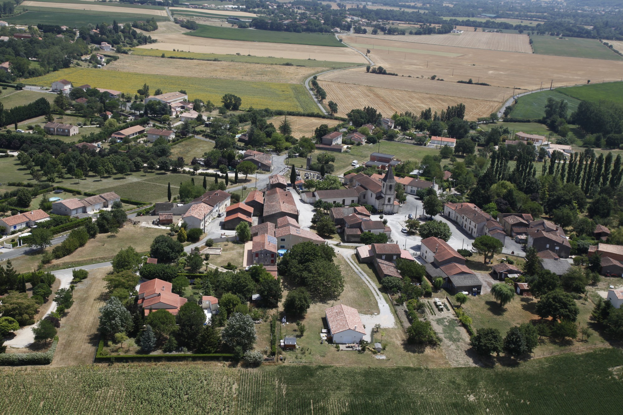 Fréjeville - Village 5.jpg