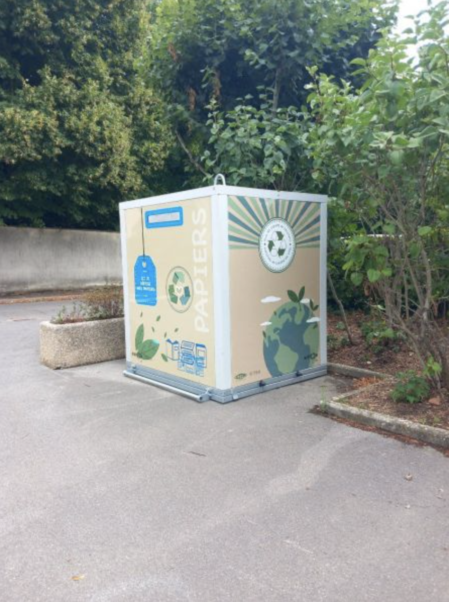 999-29 Borne papier.png