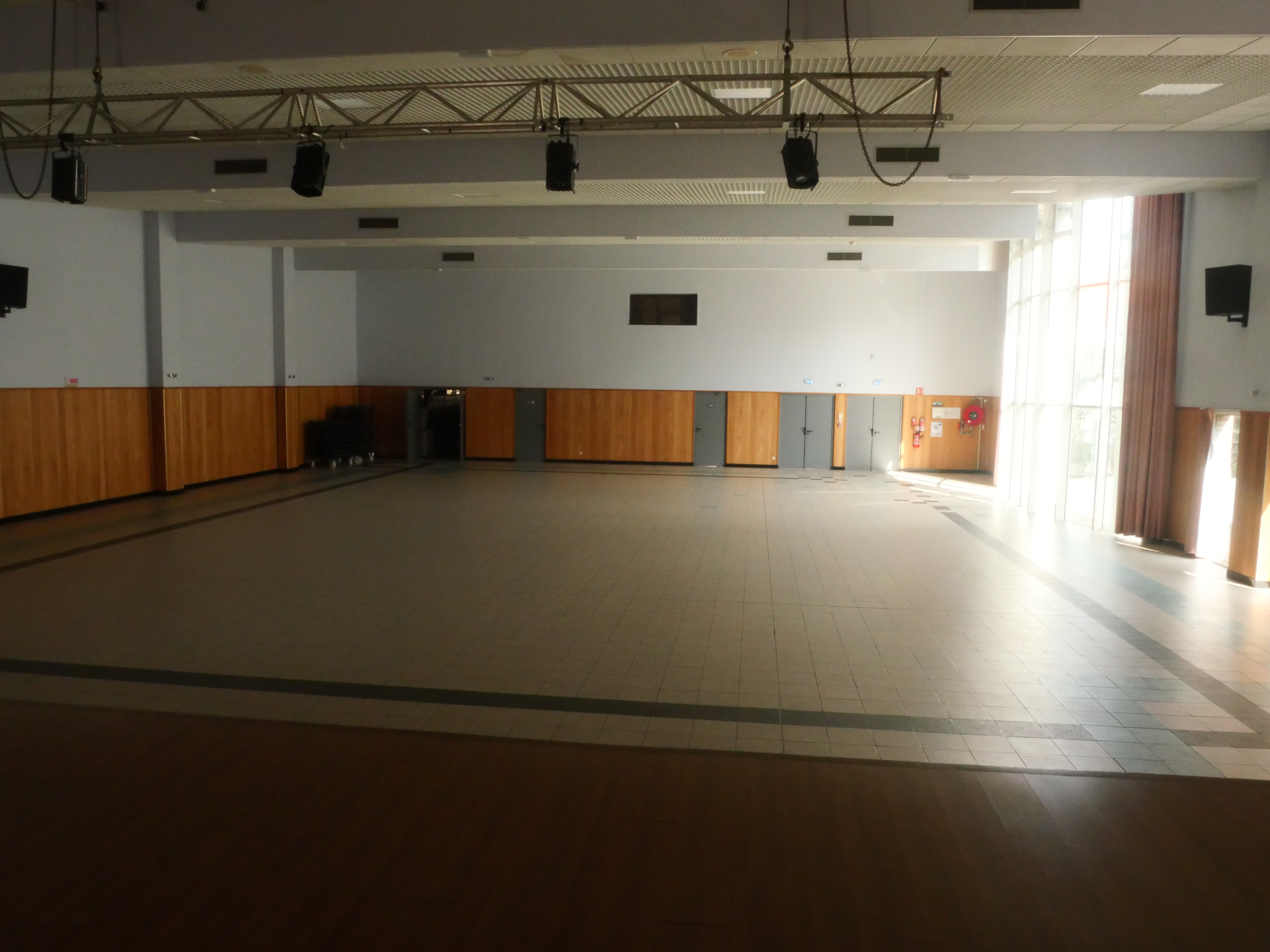 salle Agora _3_.JPG