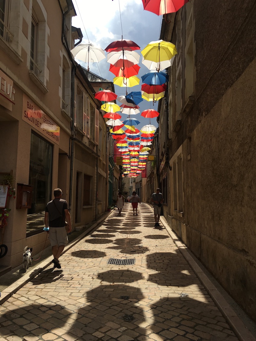 Parapluies_Sancerre_Maurice GIROUDON